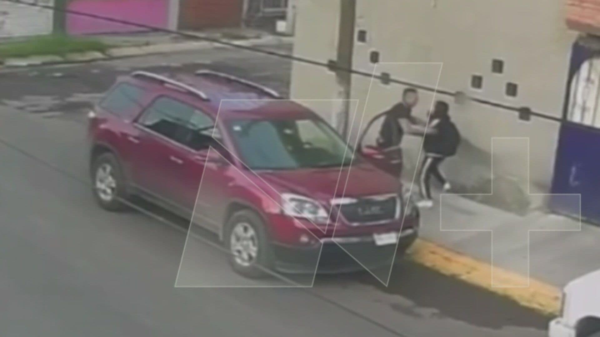 Hombre Agrede y Acosa a Estudiantes en Ecatepec, Edomex: “Sí Da Miedo”