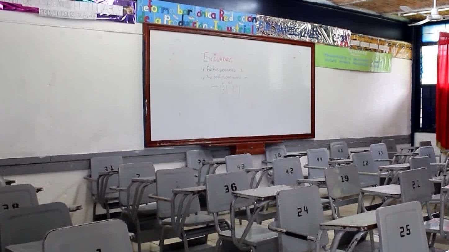Madre de Alumna Trans Señala Presuntos Actos de Transfobia en Secundaria de Ocotlán