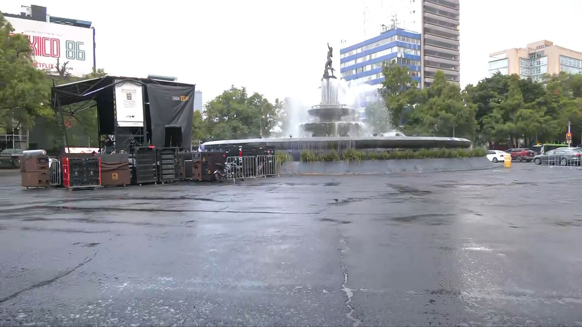 Instalan Pantallas en la Diana Cazadora para el México vs Chequia; Hay Cierres en Reforma