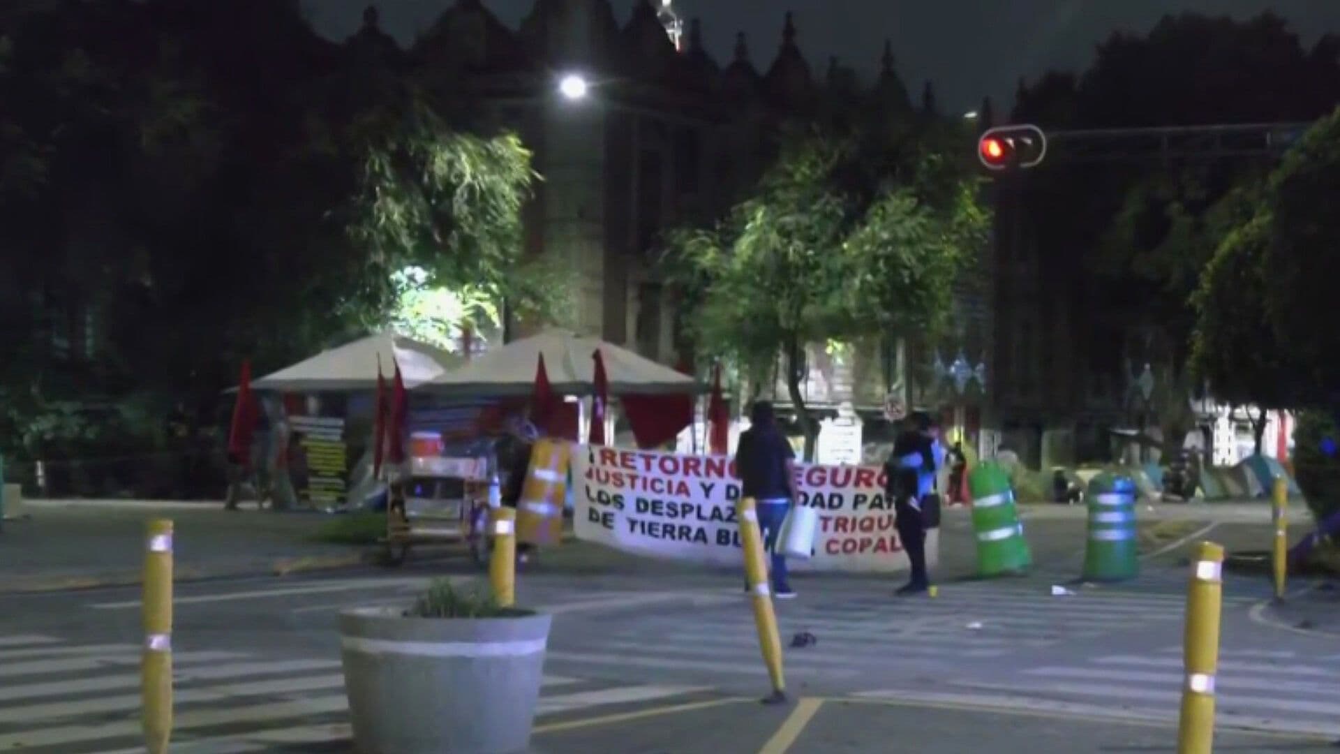 Cumple 6 Horas Bloqueo en Bucareli y Colapsan Vialidad, ¿Qué Exigen?