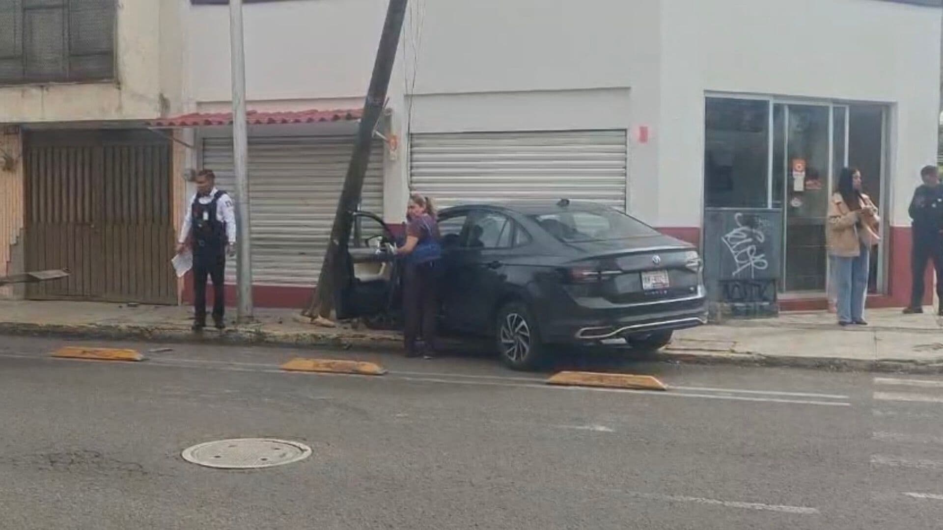 Accidente Automóvil Poste Negocio Tienda 23 Poniente 19 Sur Puebla