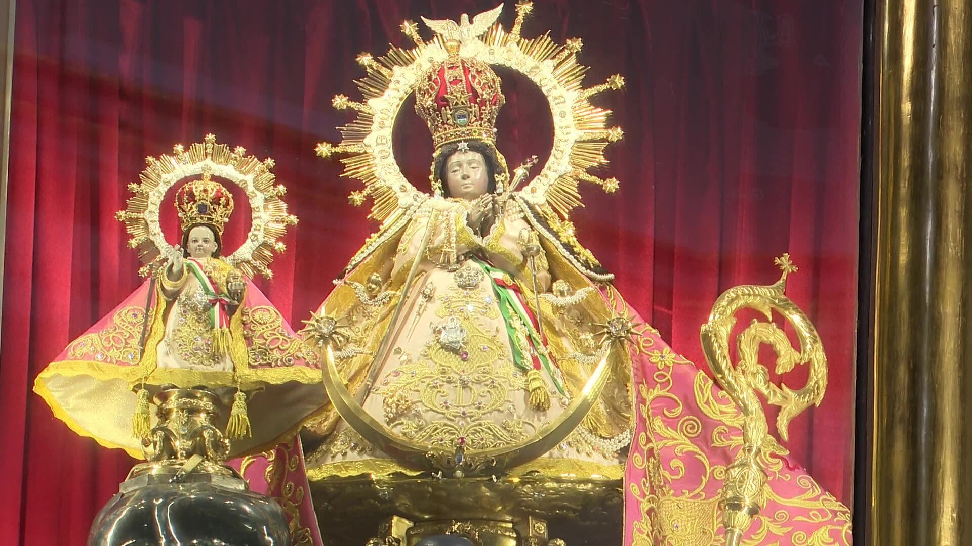 ¿Por Qué a la Virgen de El Pueblito en Querétaro le Colocan una Caña de Maíz?