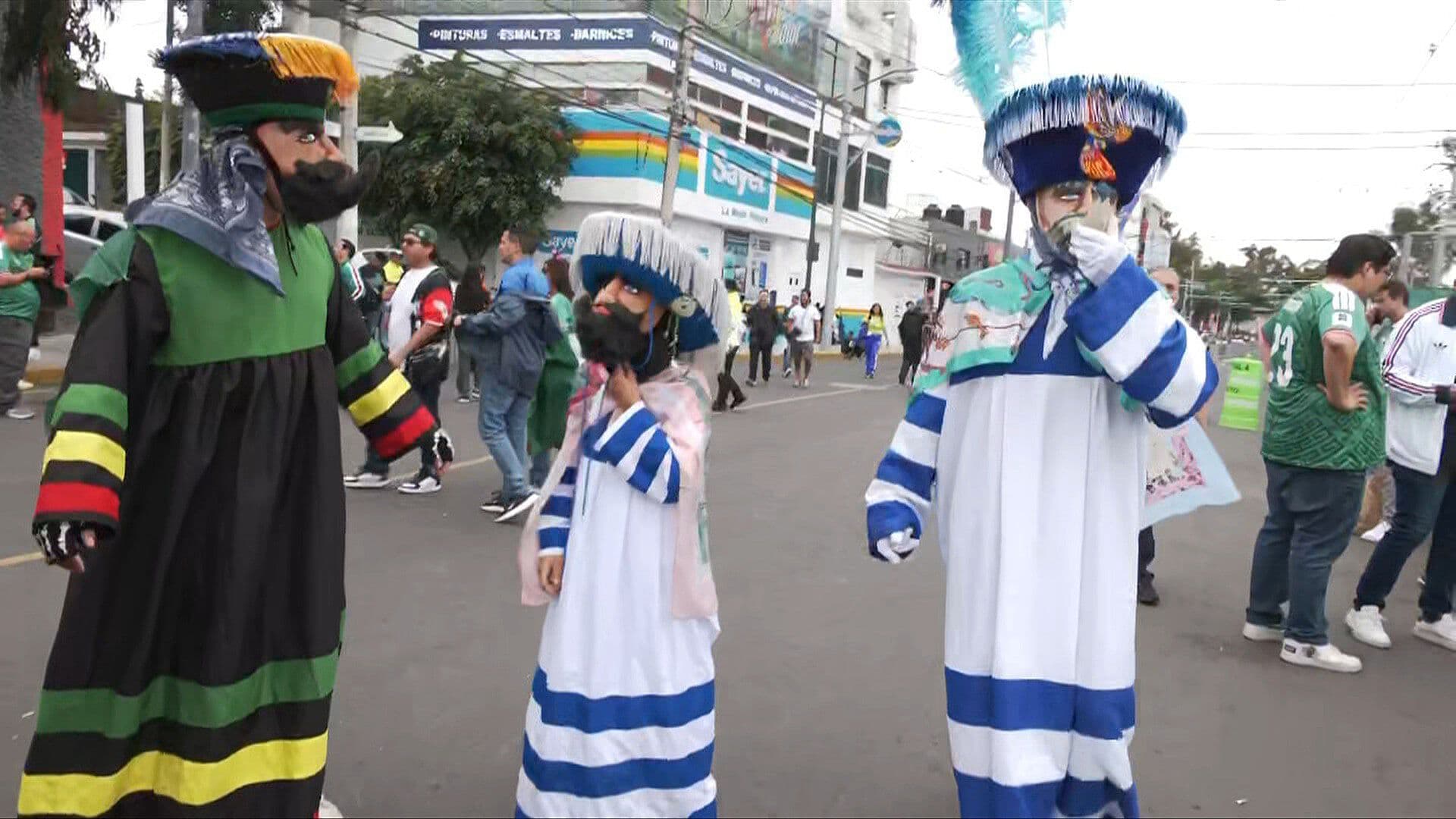 Aficionados Dedican Baile a la Selección Mexicana previo al Duelo vs Chequia