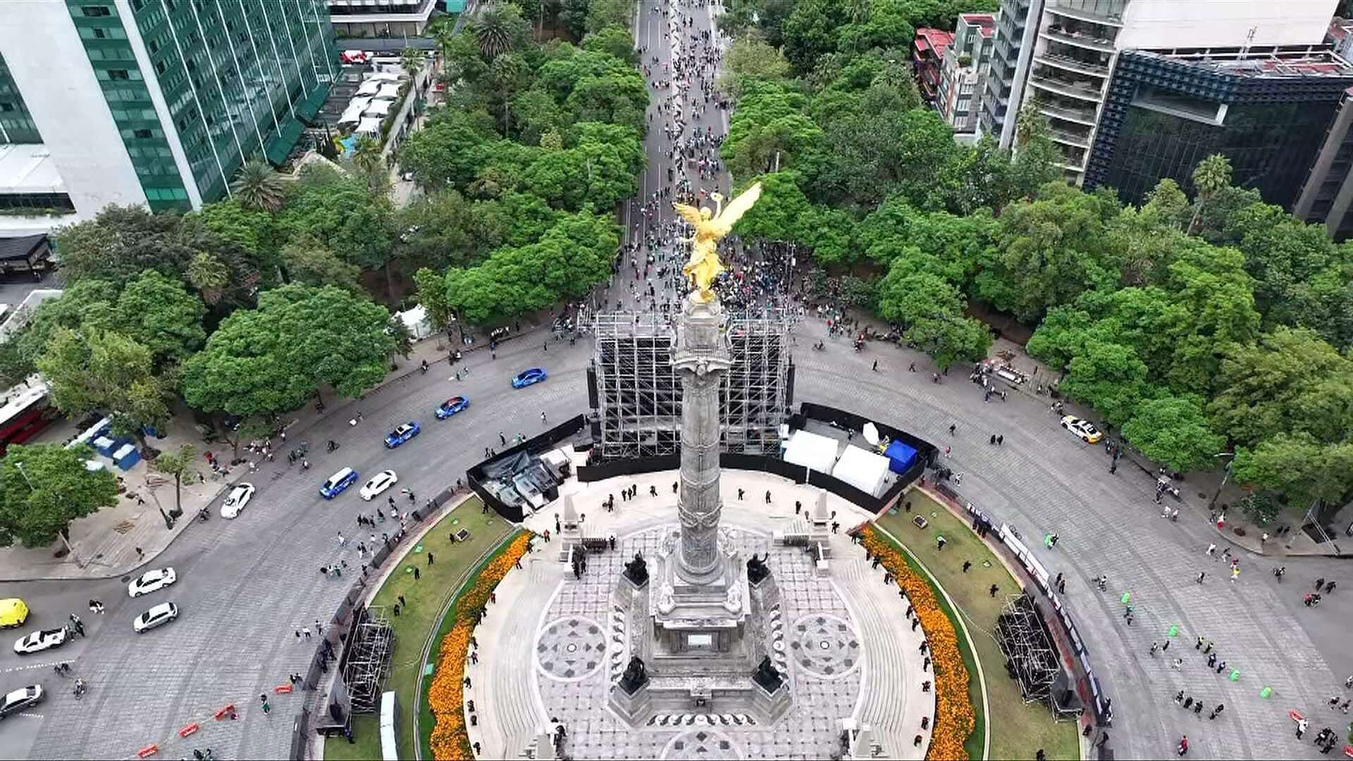 Desde el Aire: El Ángel Empieza a Pintarse de Verde Previo al Partido México vs Chequia