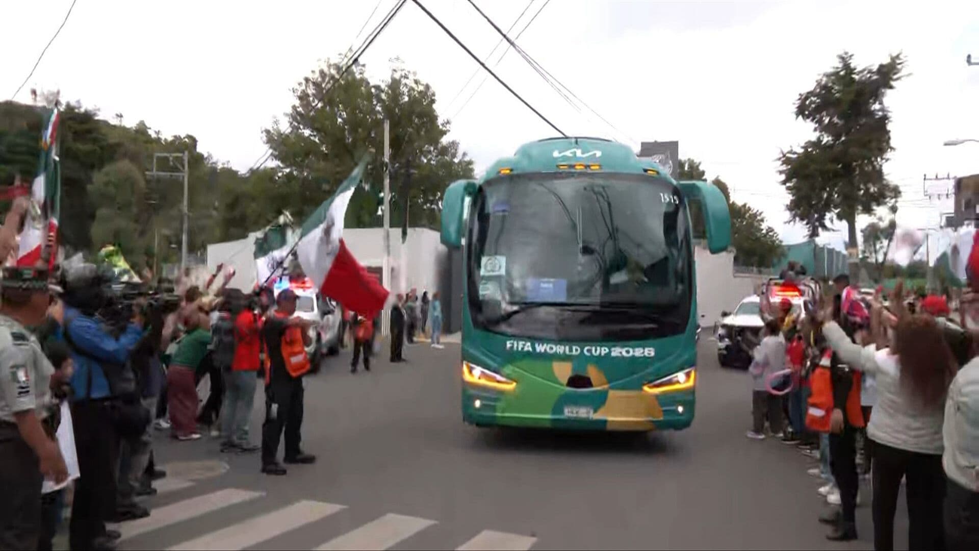 Selección Mexicana Sale Del CAR Rumbo Al Estadio Sede CDMX