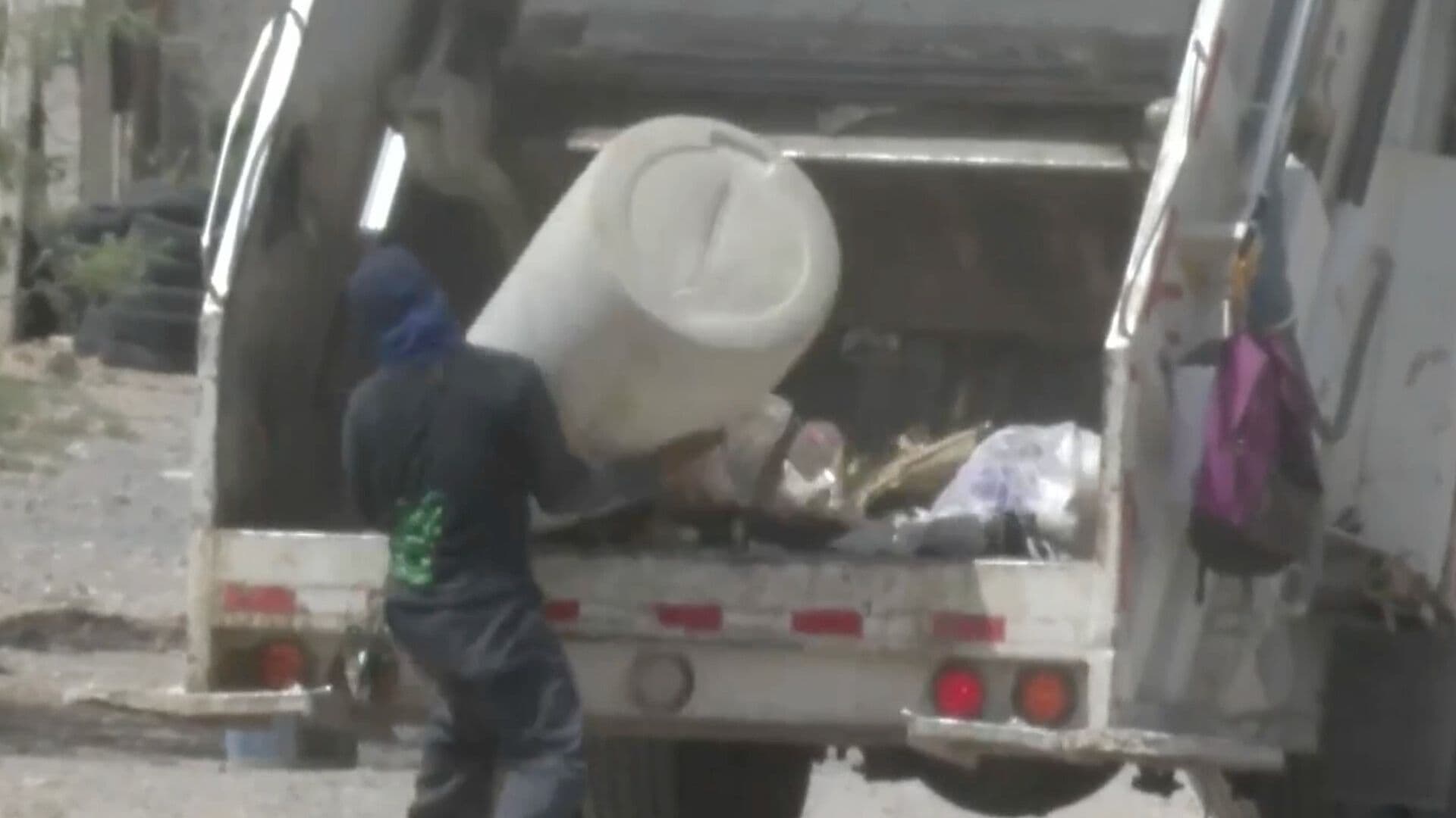 Denuncian Fallas en Recolección de Basura y Cobros Informales en Ciudad Juárez