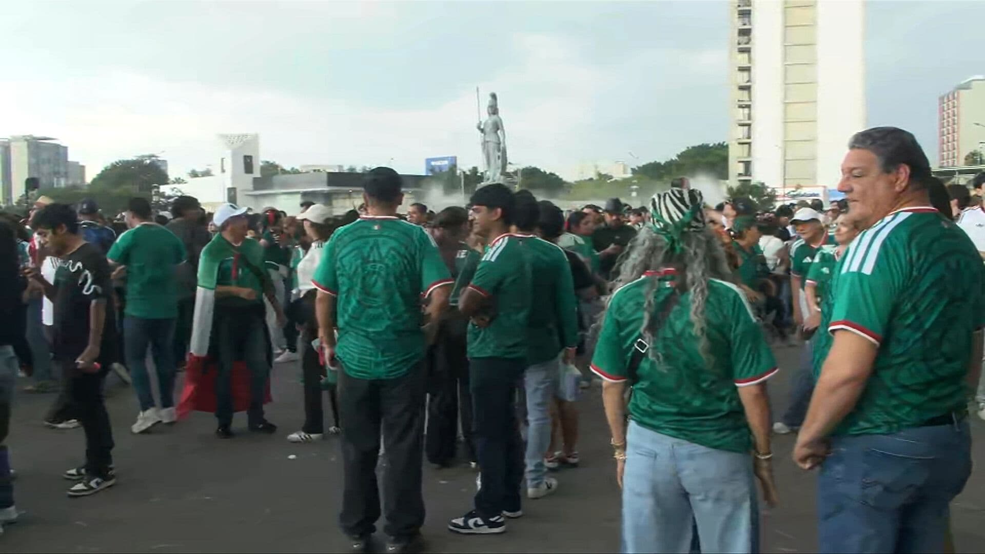 Fan Fest de Guadalajara Llega a la Máxima Capacidad; Así Luce la Glorieta de La Minerva