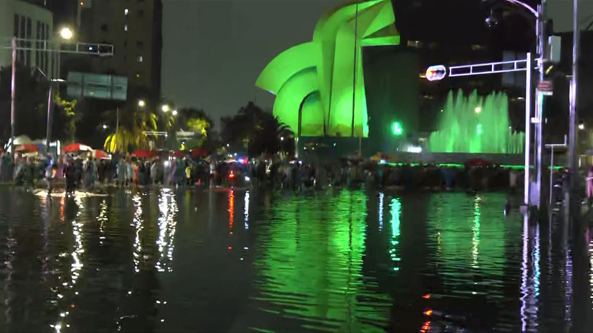 “Laguna” Se Forma en El Caballito CDMX y No Impide Festejos