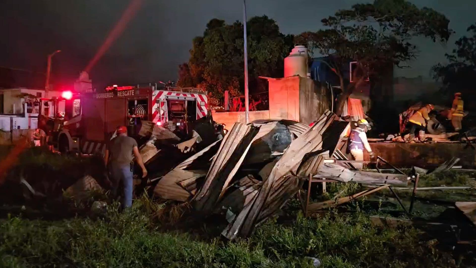 Incendio Consume Carpintería en Coatzacoalcos Veracruz