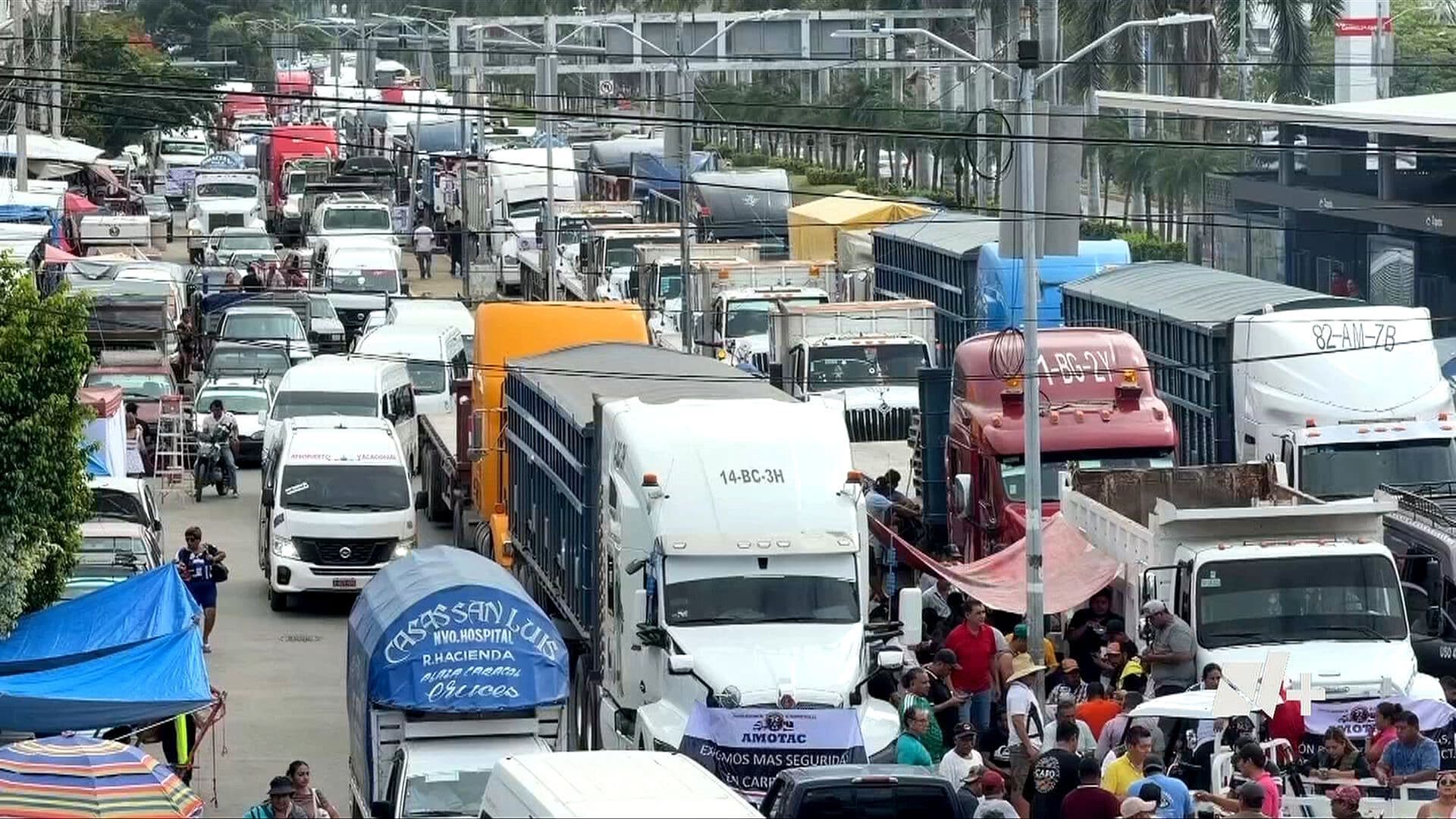 Transportistas Se Movilizan en Varios Estados y Generan Caos en los Accesos a la CDMX
