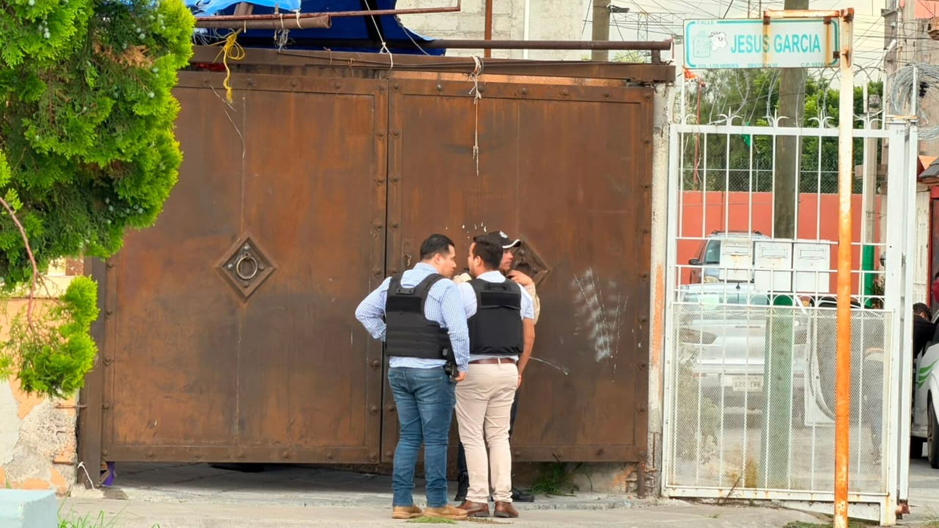 Sujeto Armado Atrincherado en Tecámac: Vecinos Notaron “Violencia Intrafamiliar”