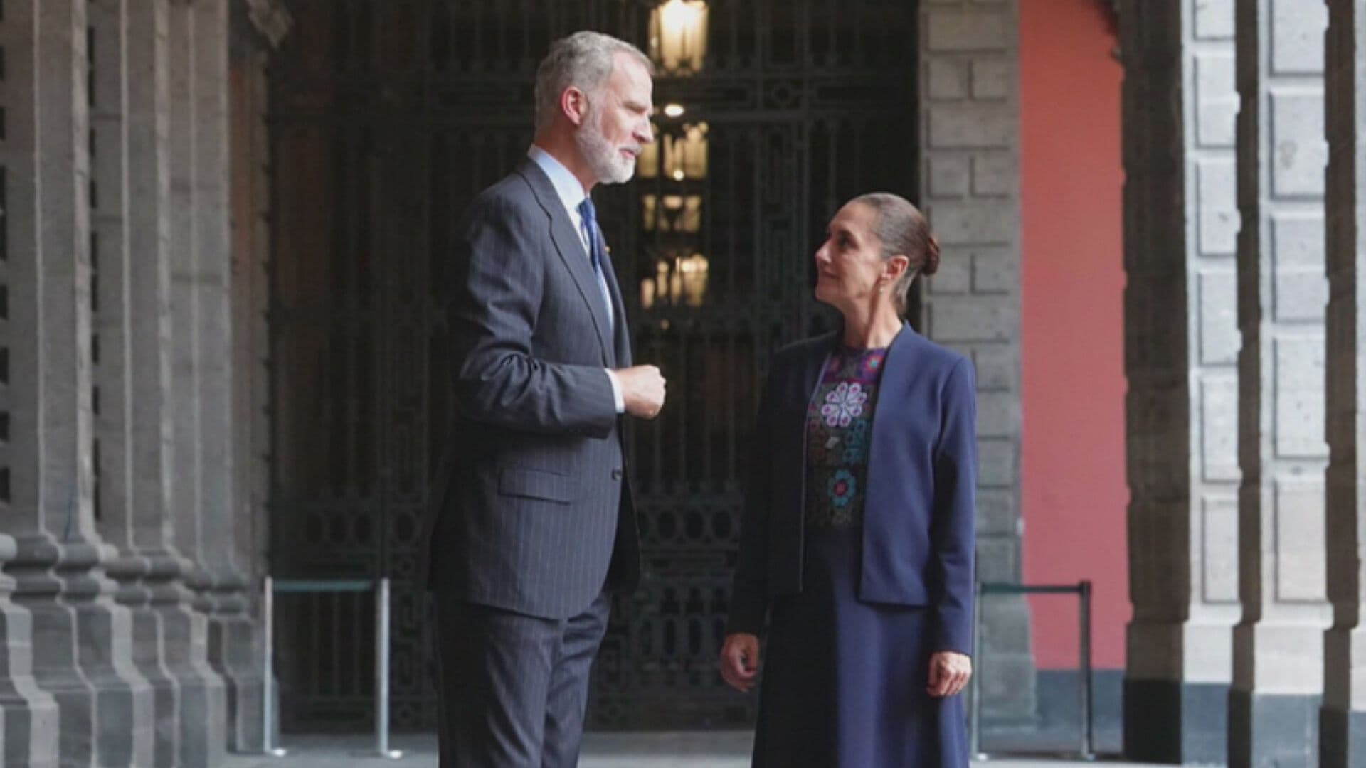 Claudia Sheinbaum Revela de Qué Conversó con el Rey Felipe VI de España