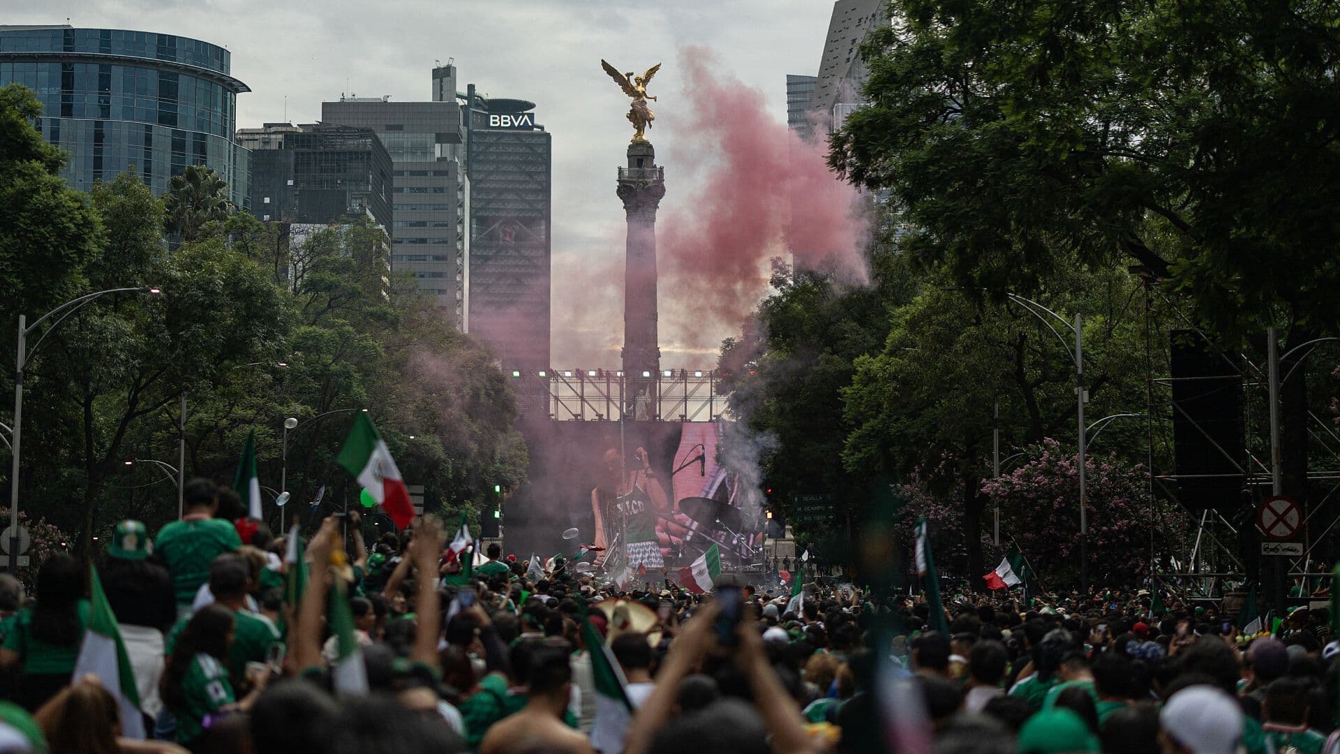 Afición Mexicana Celebra los Triunfos de la Selección