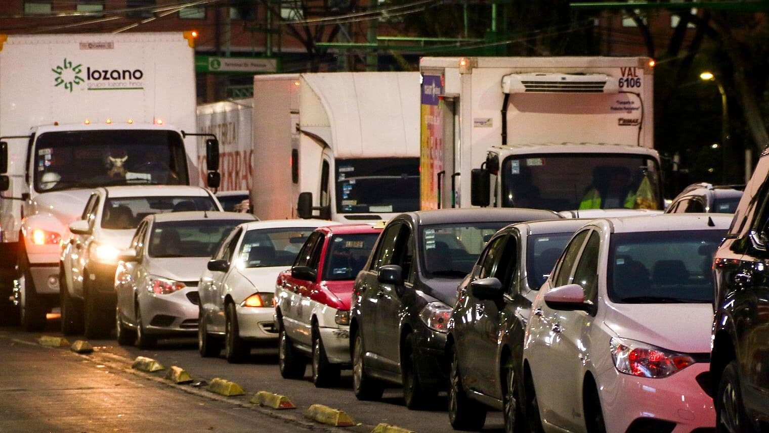 Hoy No Circula: ¿Qué Autos Tienen Restricción Hoy Viernes 26 de Mayo 2026 en CDMX y Edomex?