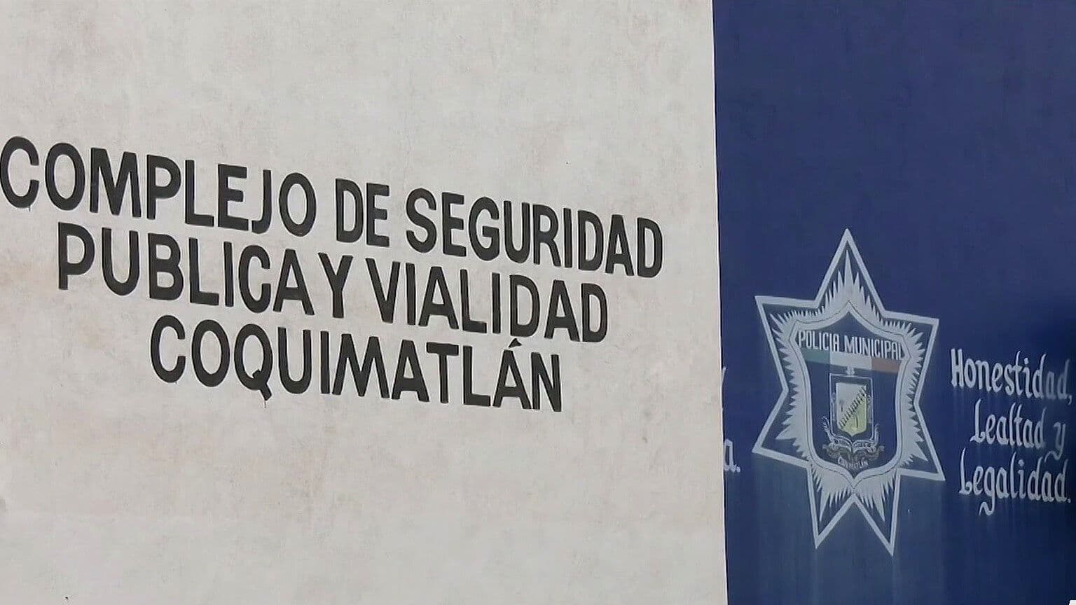 VIDEO | Denuncian Abuso de Autoridad en Colima: Así Tenían Policías a Hombre Detenido