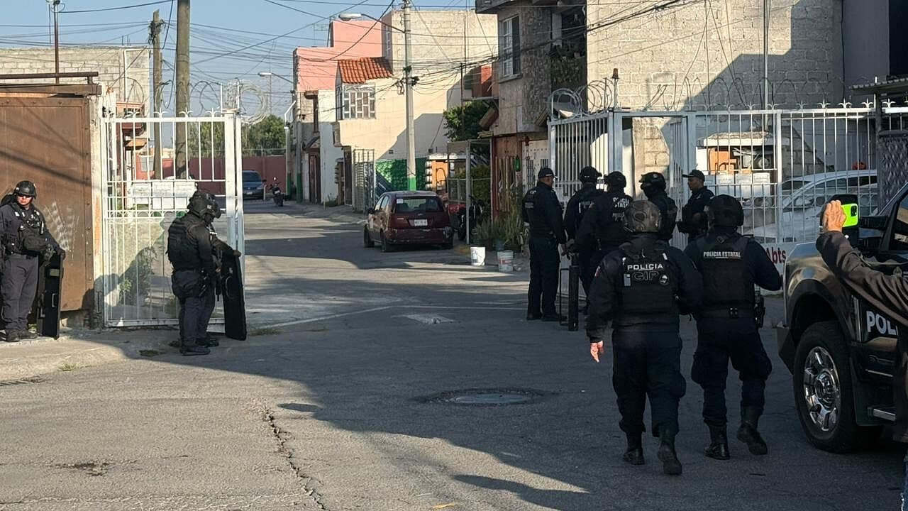 Hombre que Permaneció Más de 20 Horas Atrincherado en Tecámac se Entrega