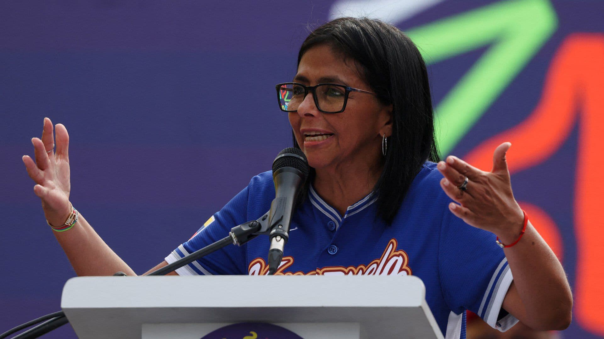 Delcy Rodríguez Agradece Apoyo de Sheinbaum tras Terremotos en Venezuela