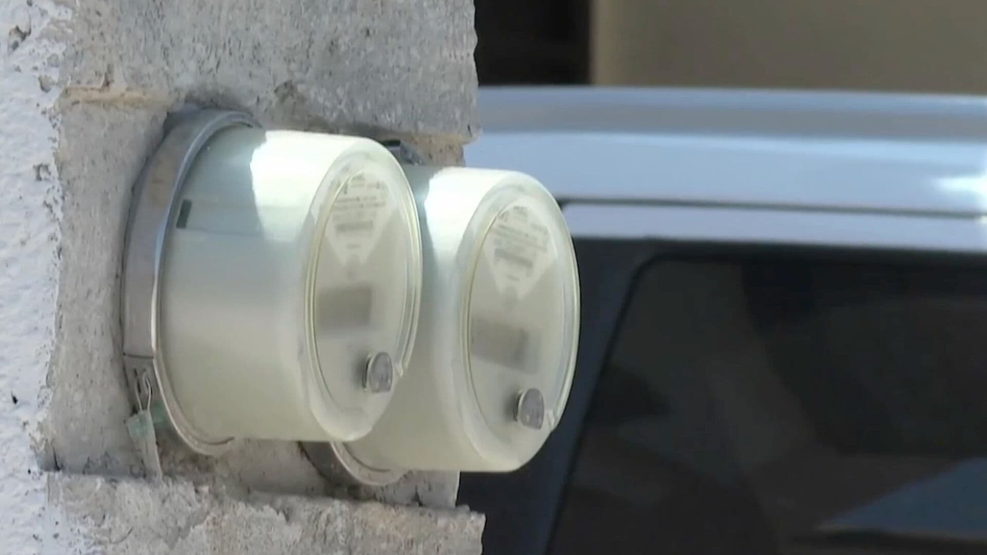 Vecinos Denuncian Afectaciones por Apagones de Luz en Fraccionamientos de Cd. Juárez