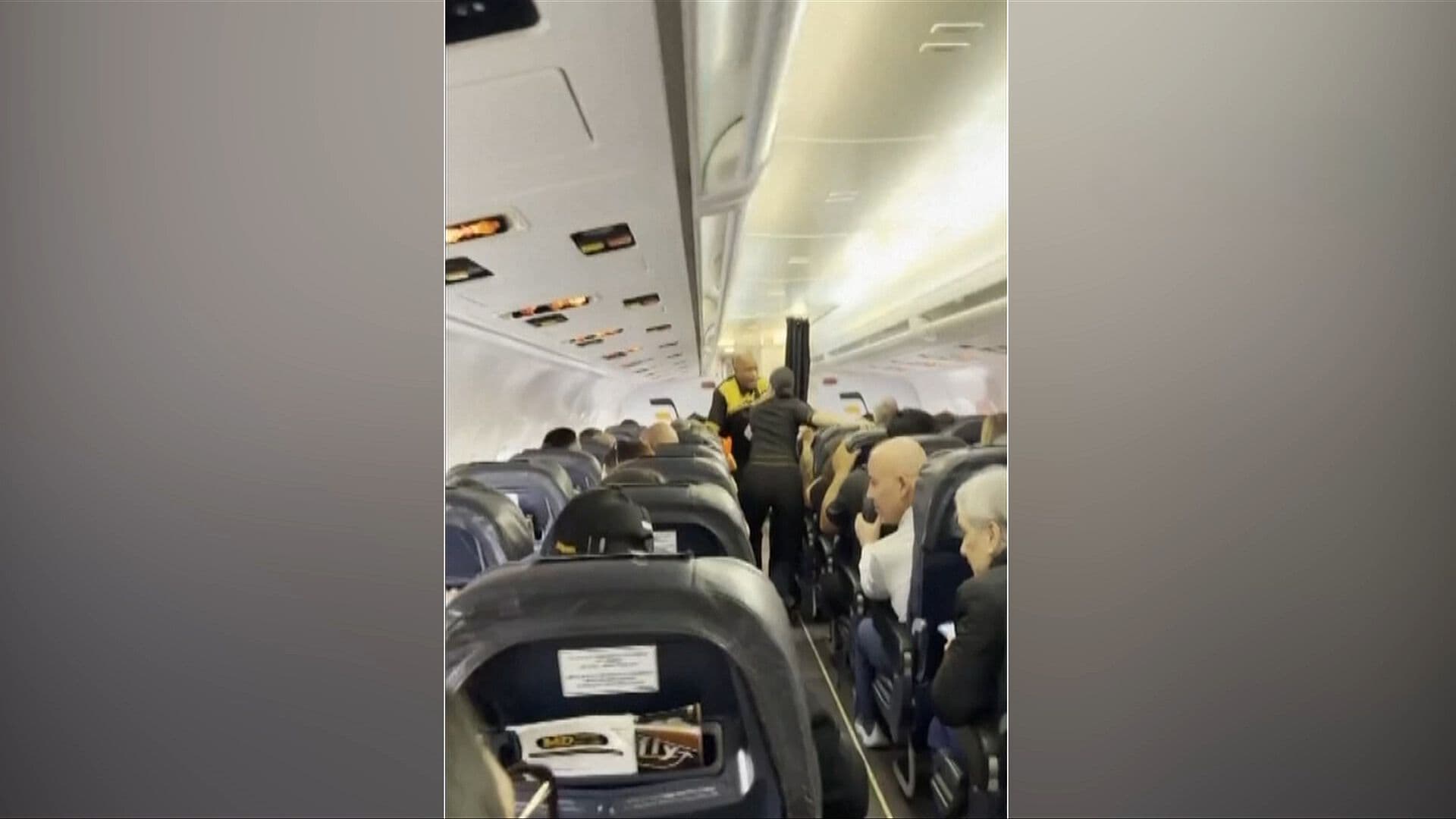 Video del Terremoto en Venezuela: Así Viviveron Pasajeros el Primer Sismo Dentro de un Avión en Aeropuerto de Maiquetía