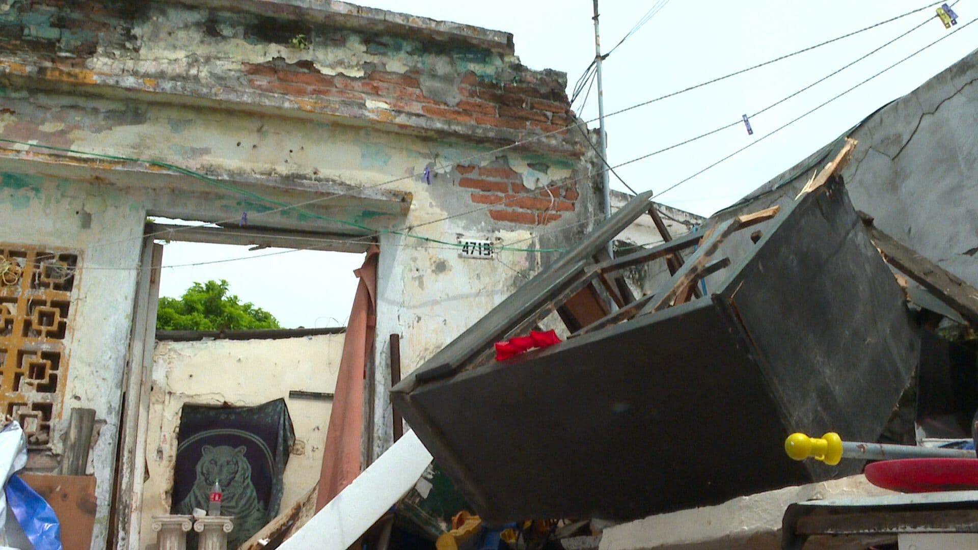 Colapsa Techo de una Vivienda en Colonia Ortiz Rubio en Veracruz