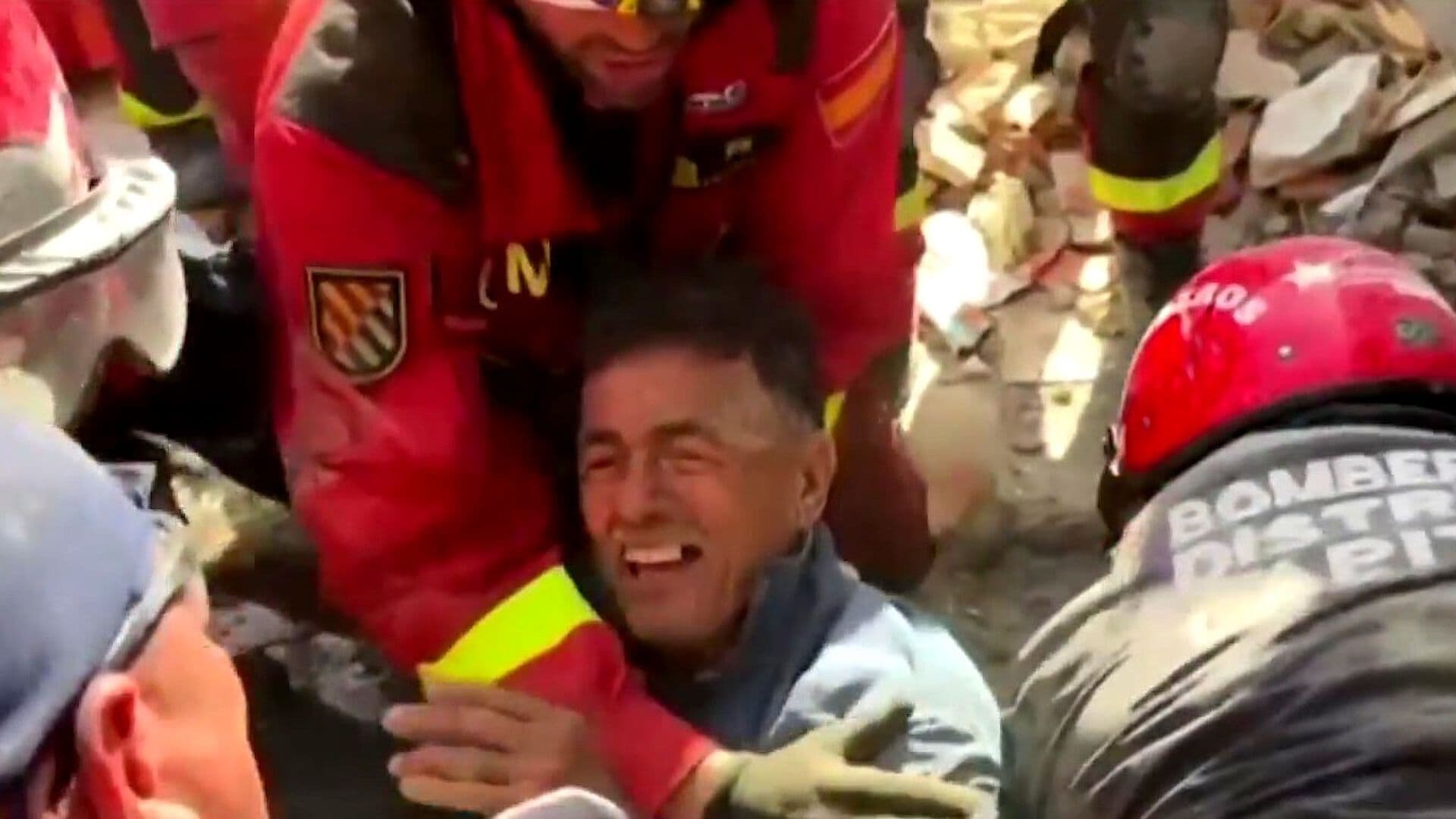 Rescates con Vida Dan Esperanza Tras Terremotos en Caracas y La Guaira, Venezuela