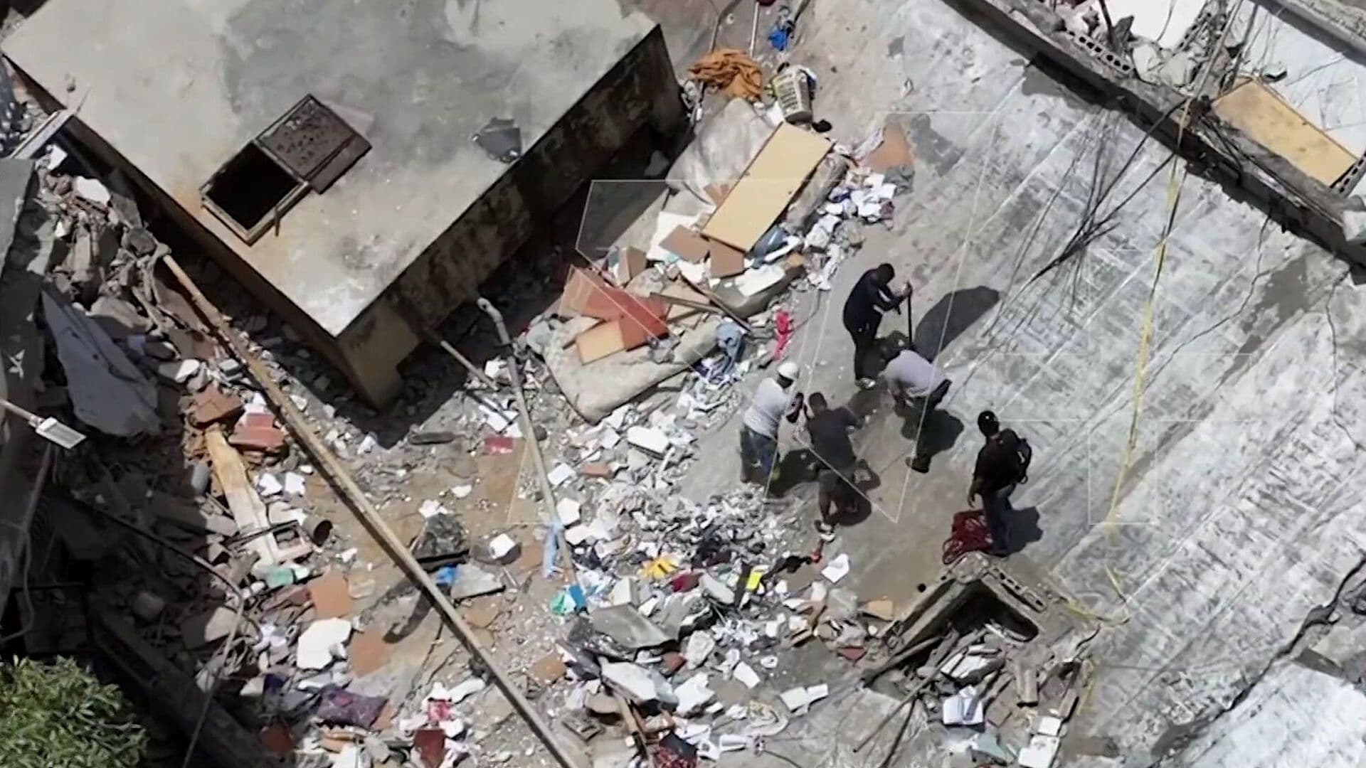 Topos Mexicanos Se Suman a Rescates Tras Terremotos en Caracas y La Guaira, Venezuela