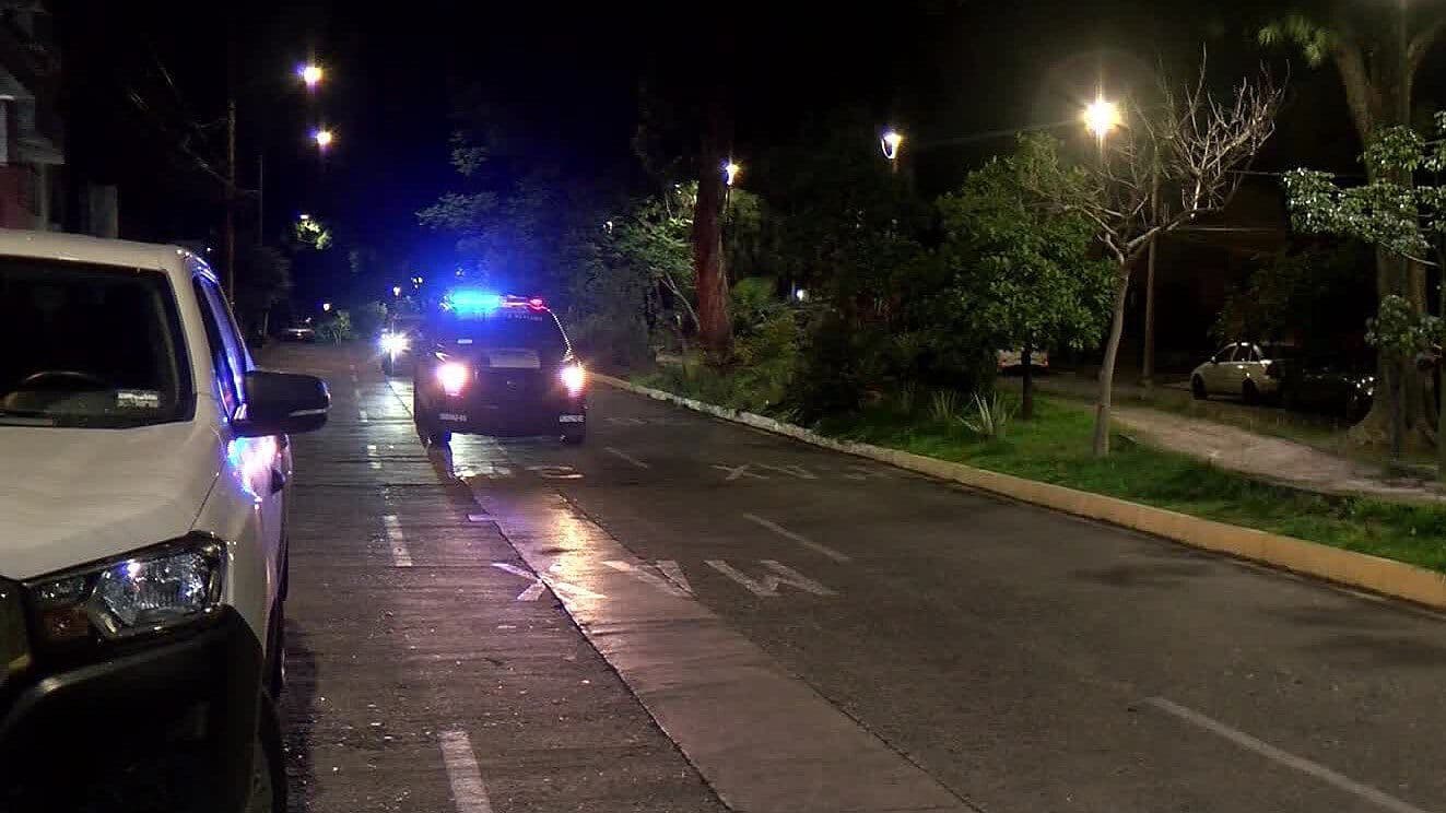 Sujetos Armados Roban Reloj Lujoso a Hombre que Salía de un Restaurante en Guadalajara