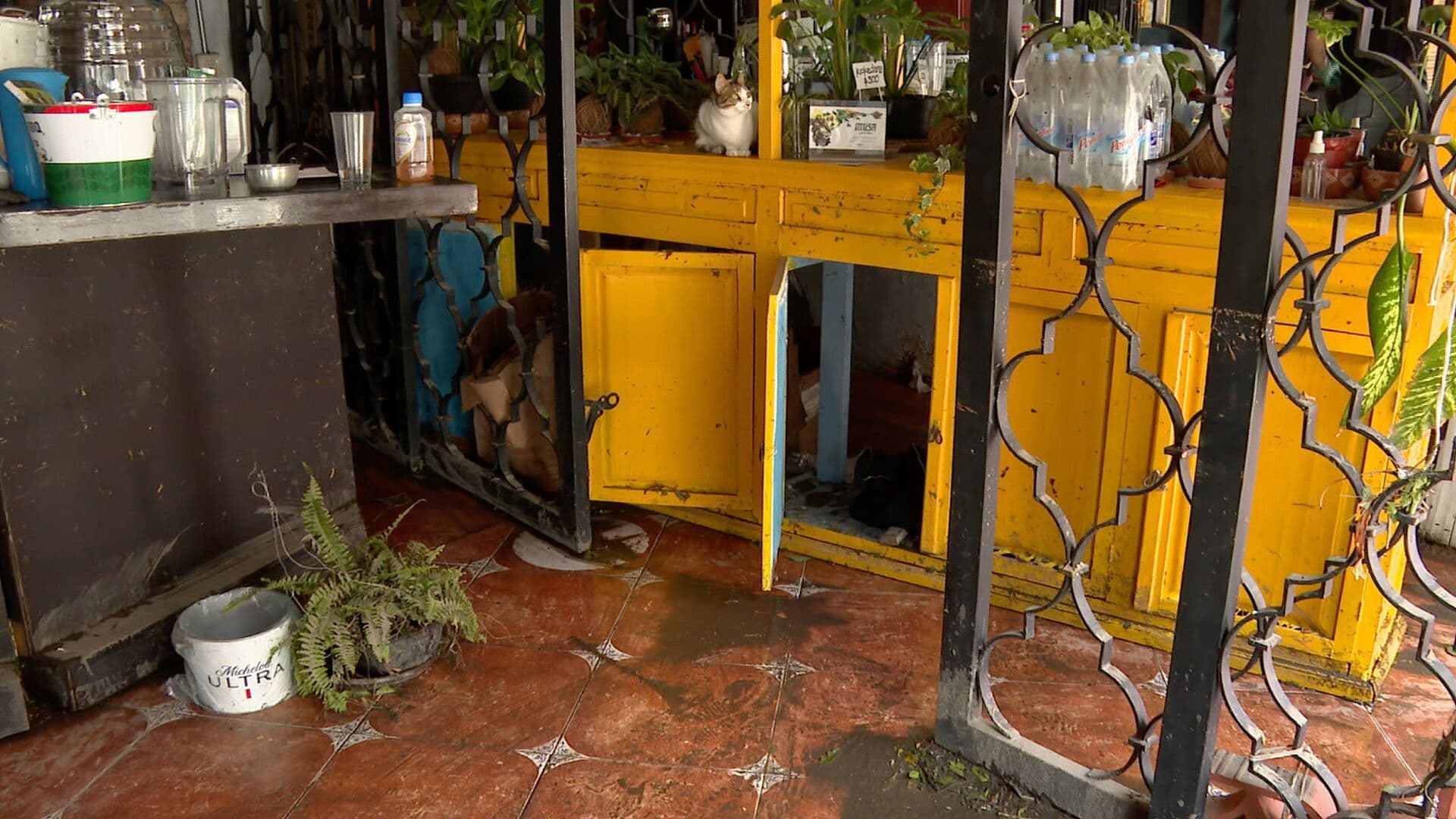 Afectaciones por Inundación en 2 Oriente y Bulevar 5 de Mayo durante Lluvia del Domingo 28 de Junio