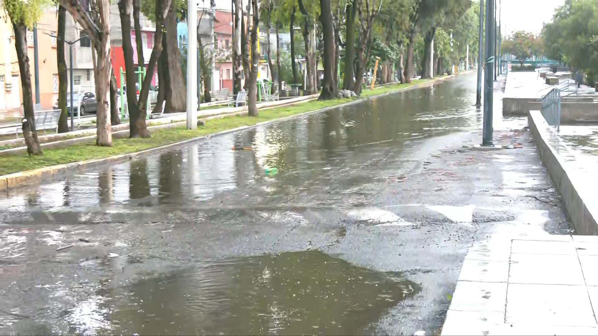 Inundación por Lluvias en Parque Lineal Gran Canal, CDMX