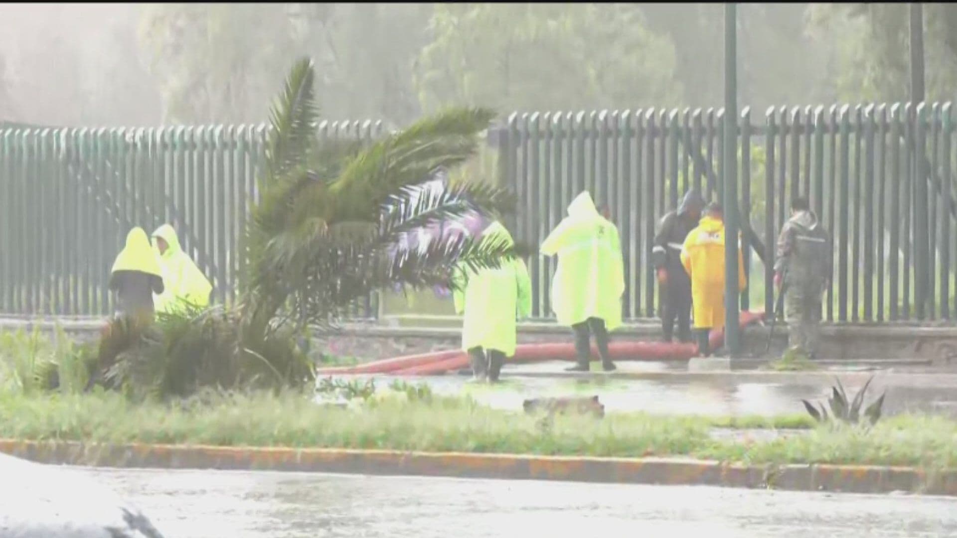 Lluvia Provoca Inundación en San Juan de Aragón, CDMX