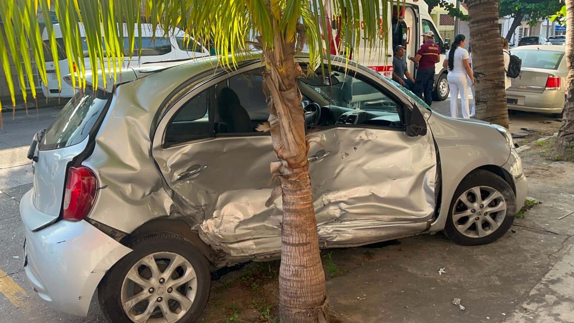 Fuerte Choque Deja una Persona Lesionada en la Colonia Zaragoza de Veracruz