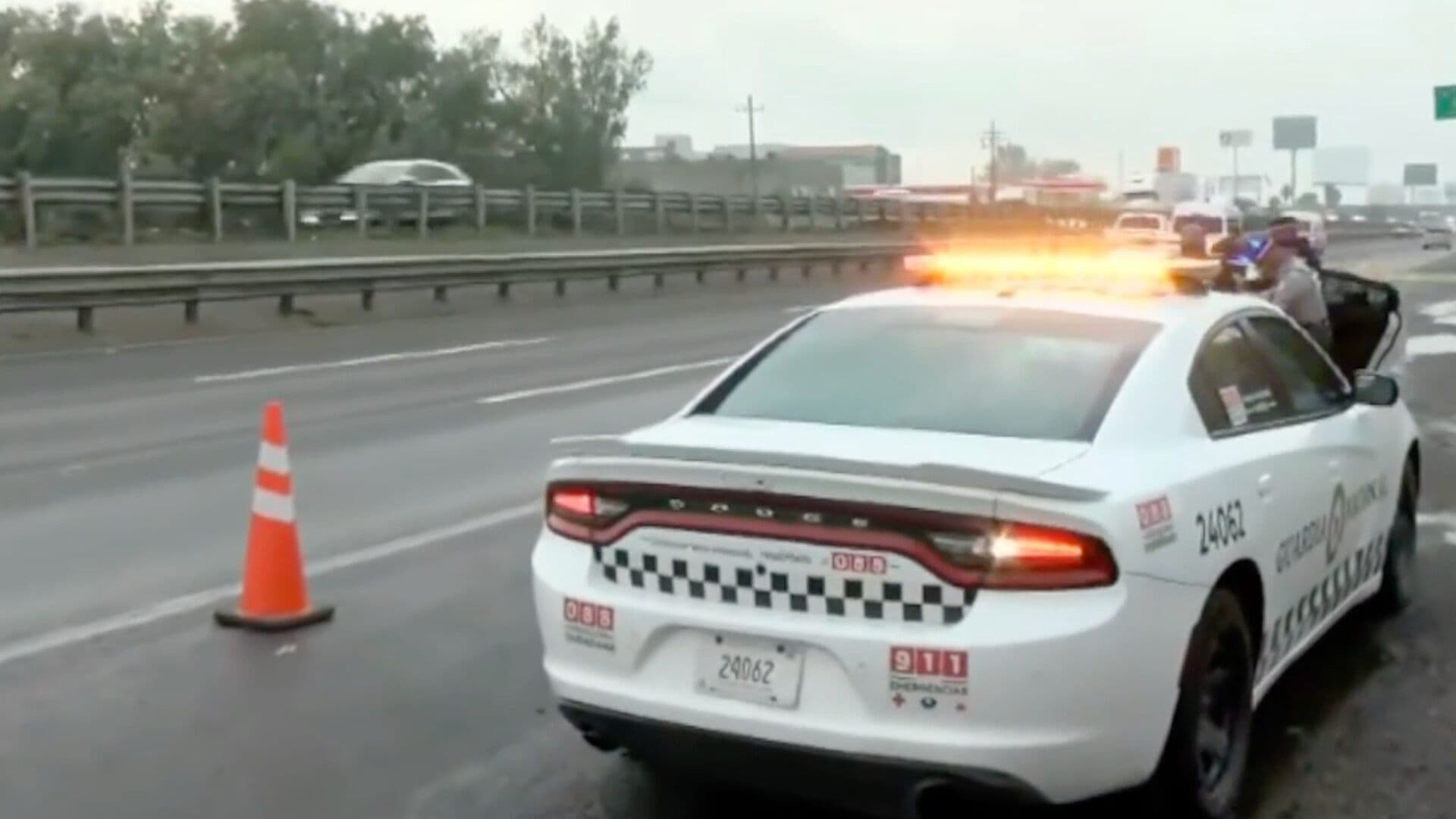 Fallece Conductor de Moto en la Carretera León - Silao, Aparentemente Derrapó