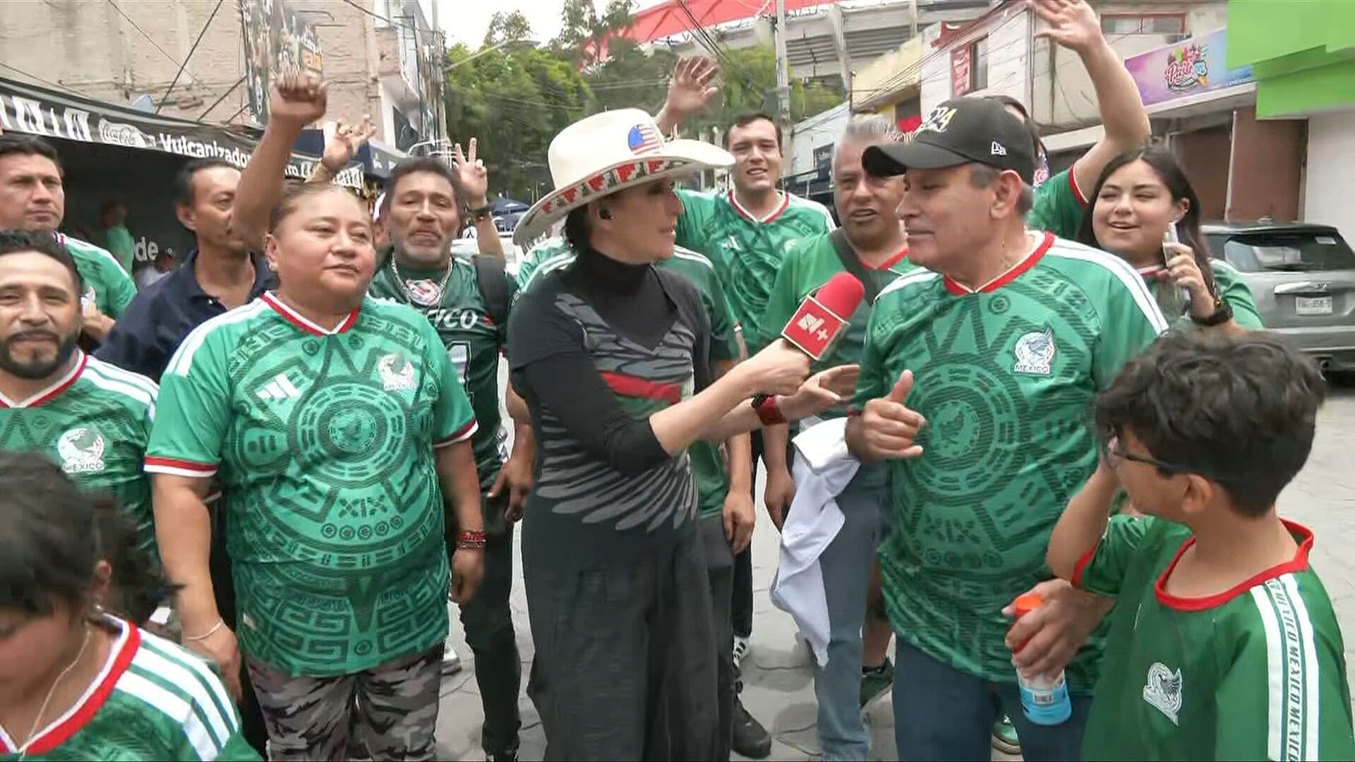 ¿Y si sí?: Aficionados Apoyan a México Previo al Duelo vs Ecuador del Mundial 2026