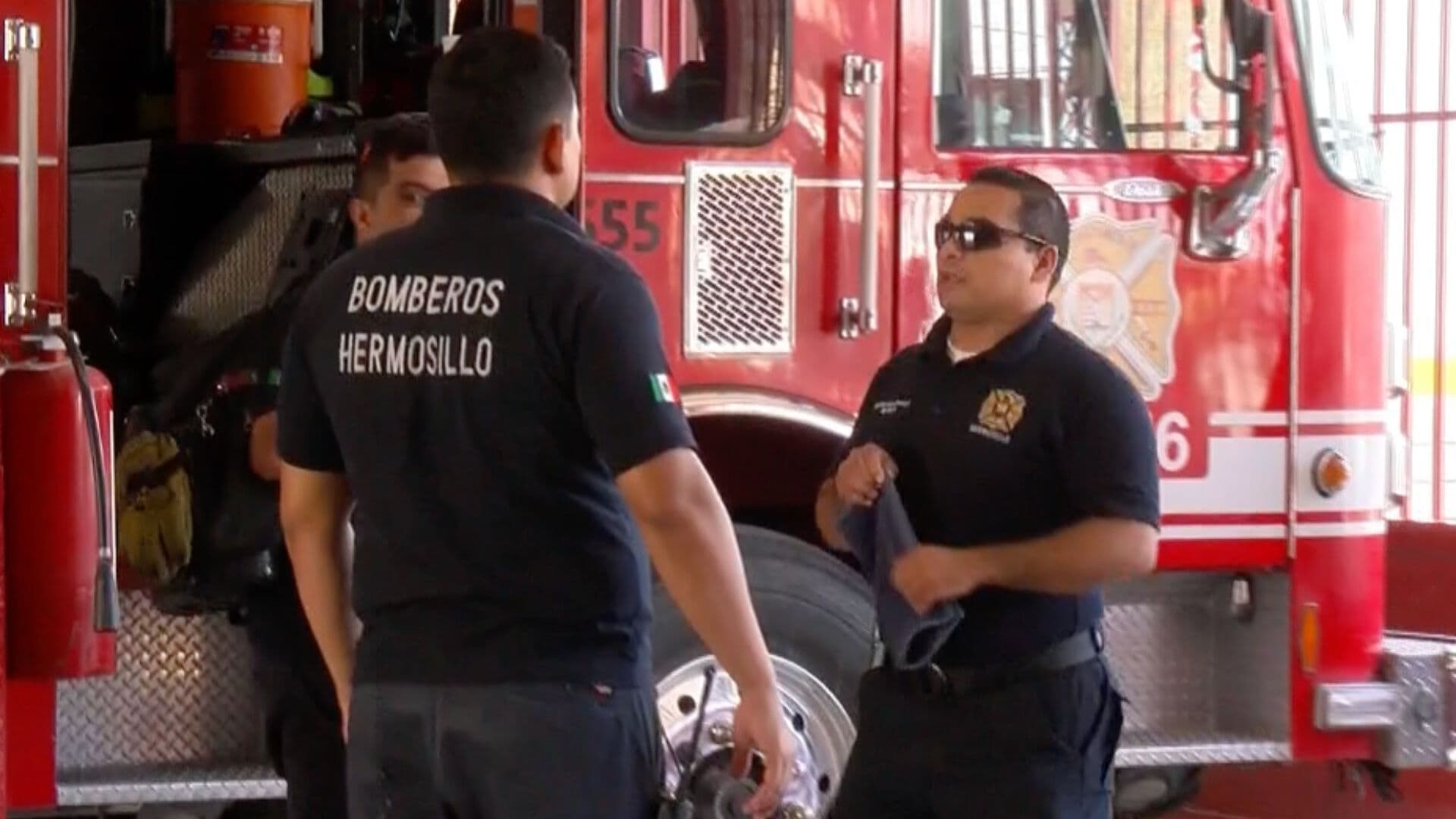 Bomberos Piden Respeto y Empatía tras Negarles Entrada a Comercio en Hermosillo