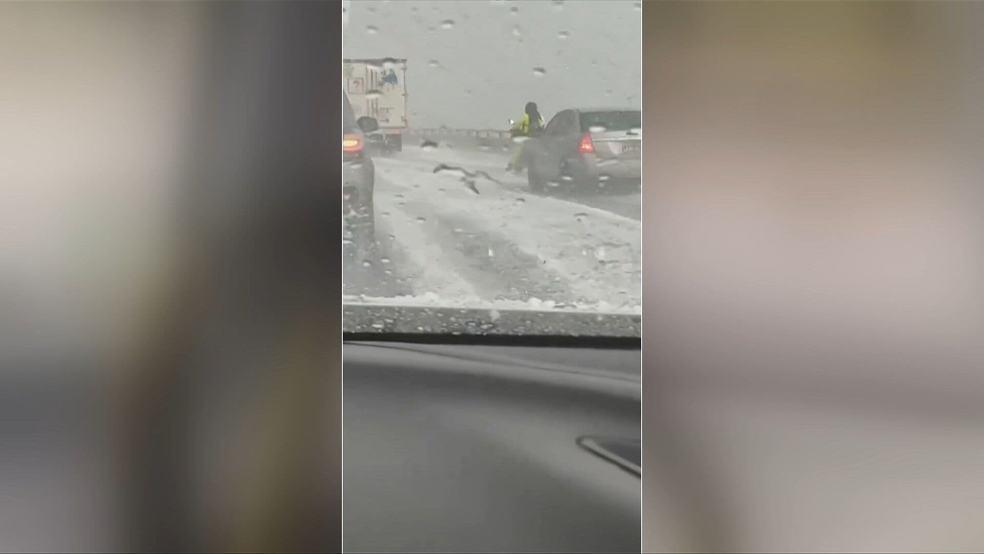 VIDEO: Así Quedó la Autopista México-Puebla tras Granizada Hoy en Edomex