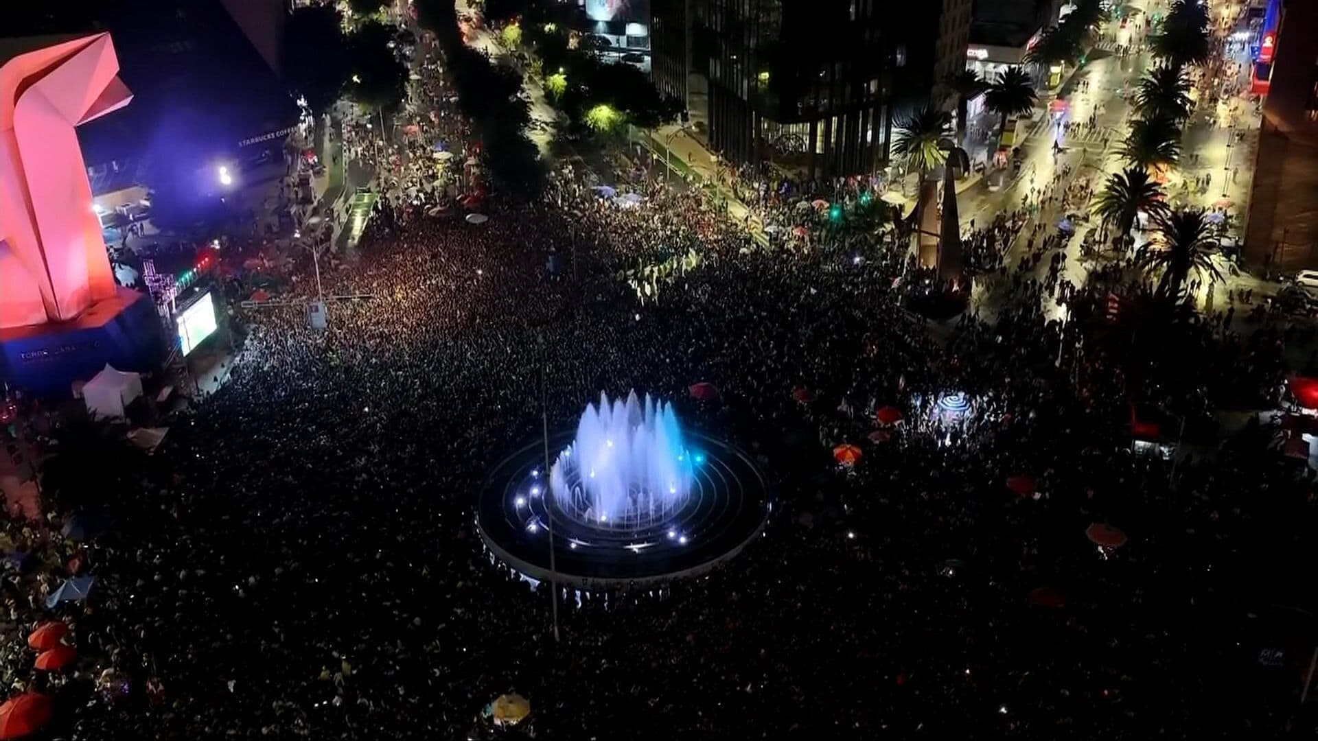 Desde el Aire Así se Ve Glorieta del Caballito Abarrotado por México vs Ecuador