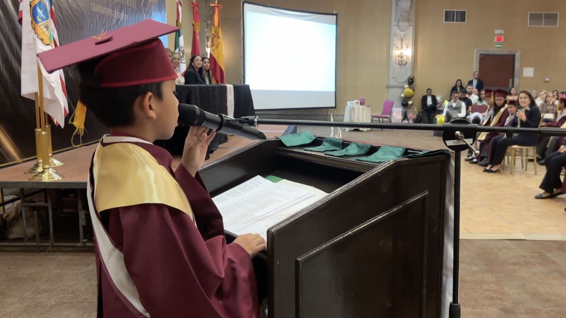 Rafael Niño Genio de Matamoros se Gradúa de Primaria a los 9 años