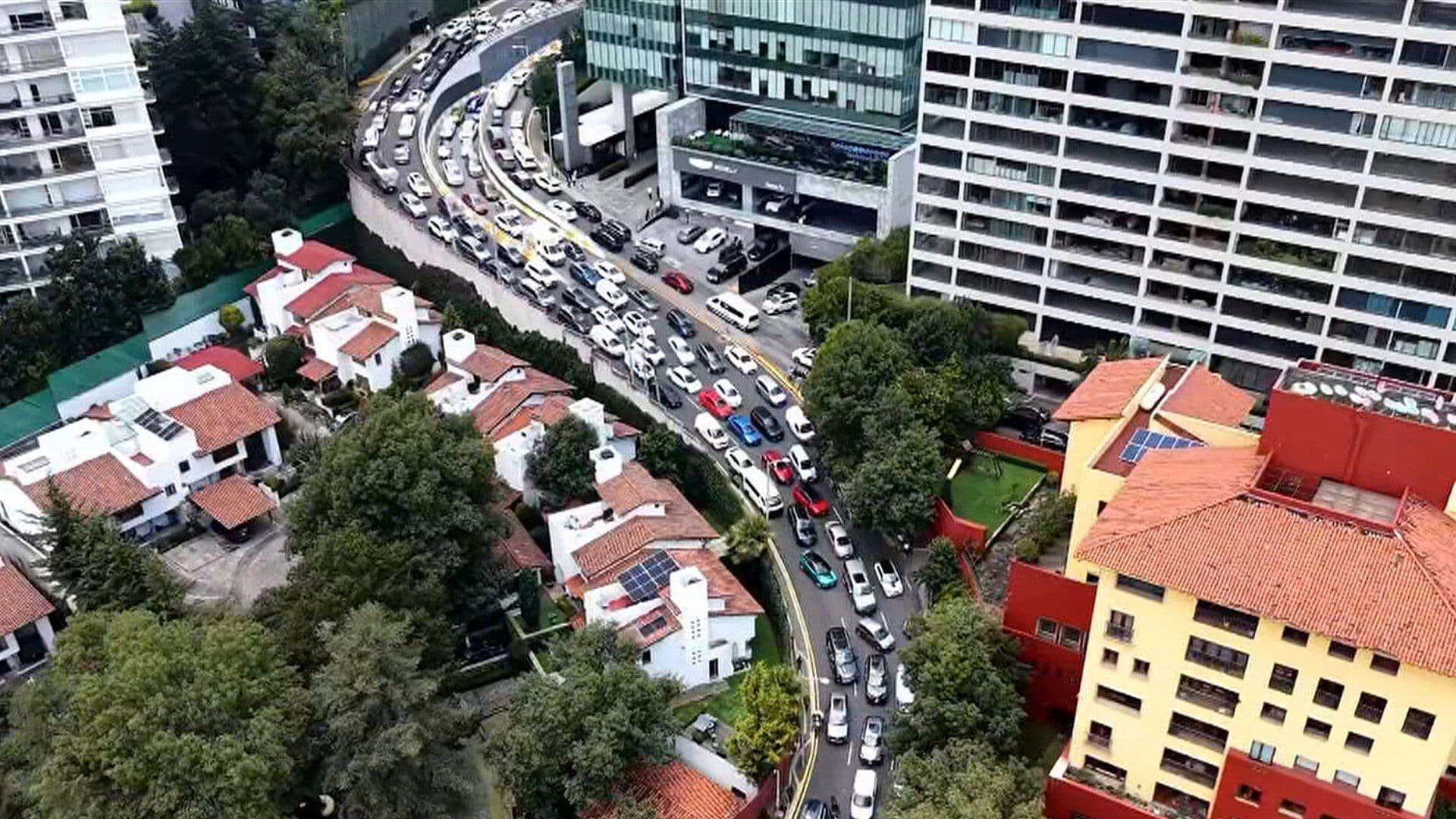 Cuajimalpa Desde el Aire; Volcadura de Pipa Colapsa el Tránsito Vehicular Hoy 1 de Julio