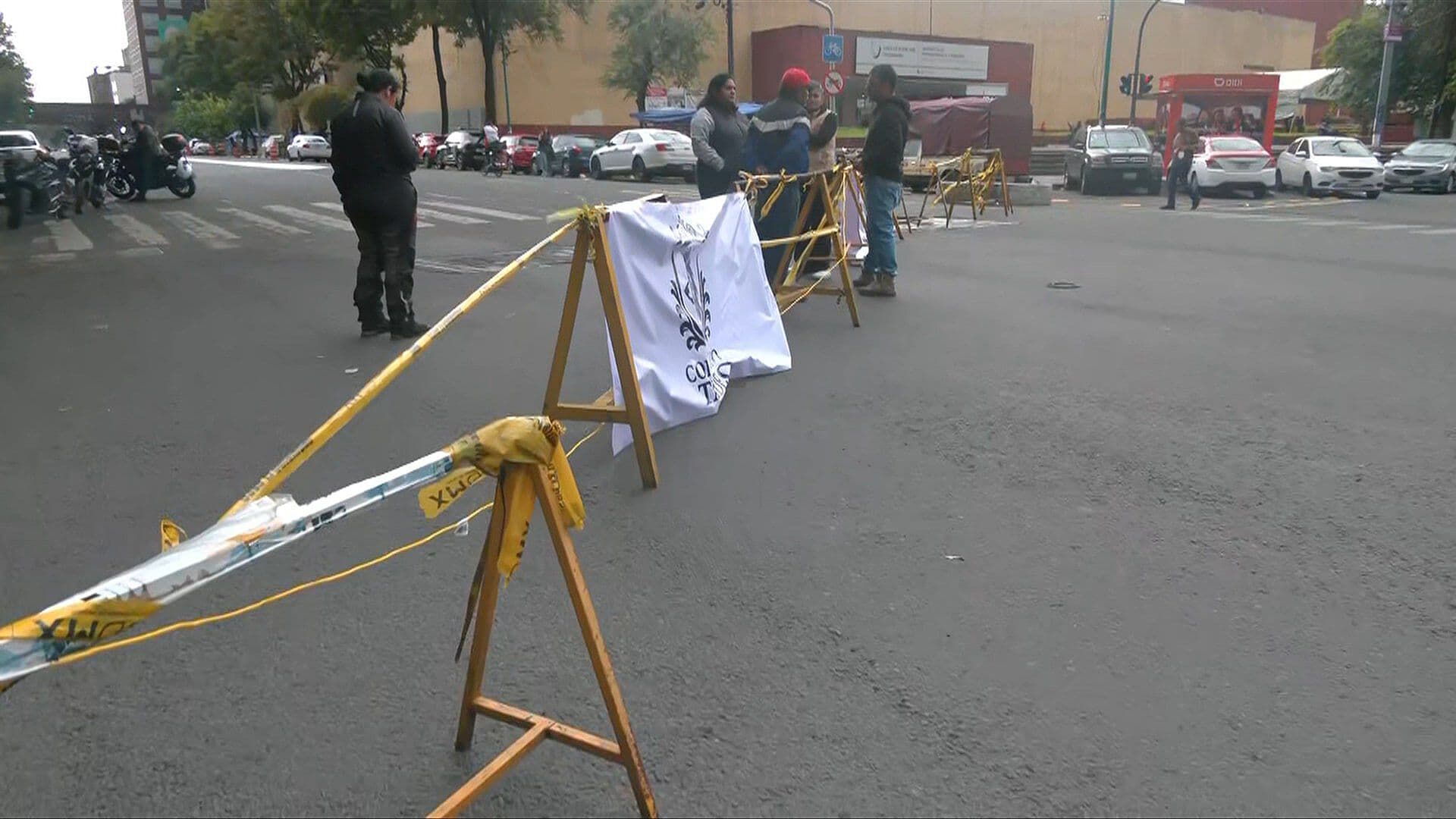 Bloqueo en Niños Héroes Provoca Caos Vial en la CDMX, ¿Qué Exigen?