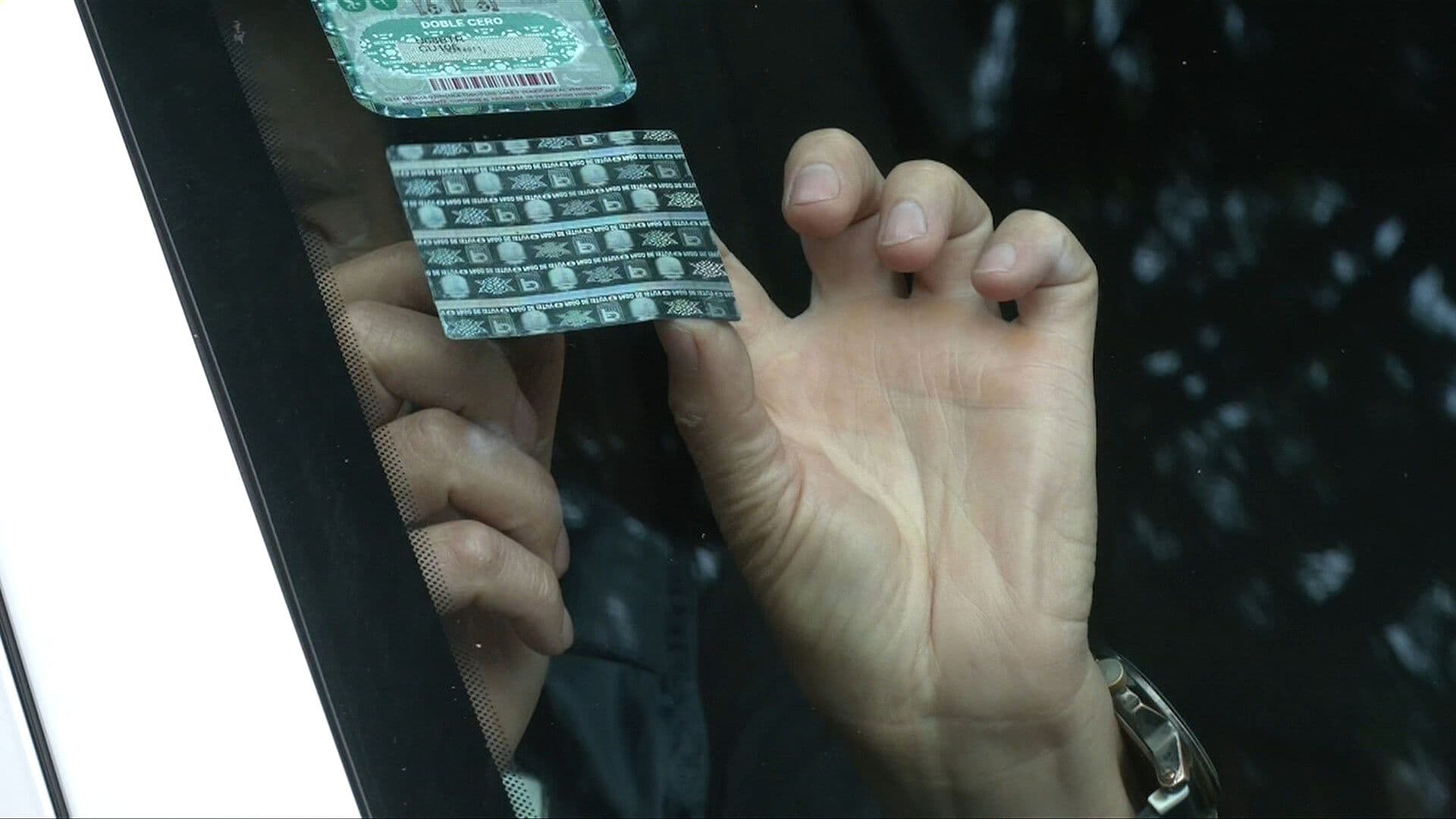 Así Ofrecen Hologramas Falsos sin Pasar Verificación en CDMX