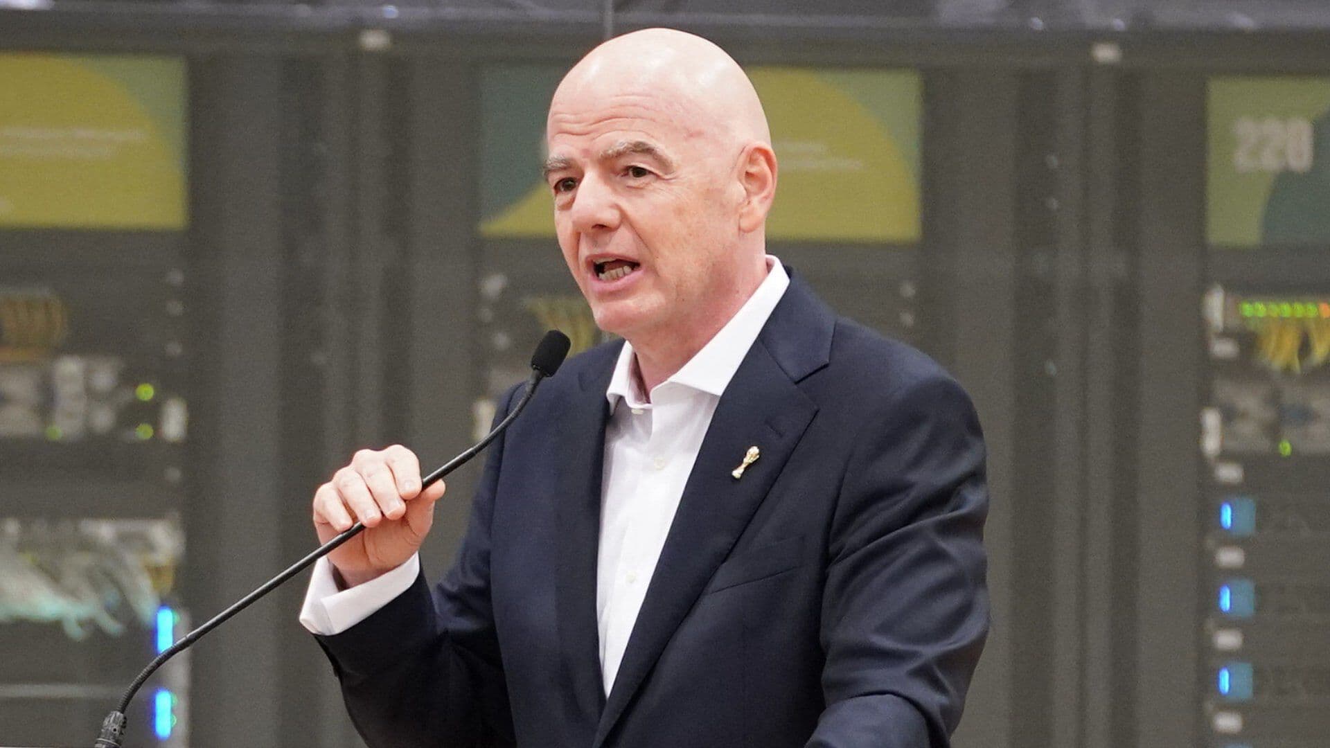 Infantino Lamenta Muerte de 4 Aficionados en Festejos en CDMX por Triunfo de México