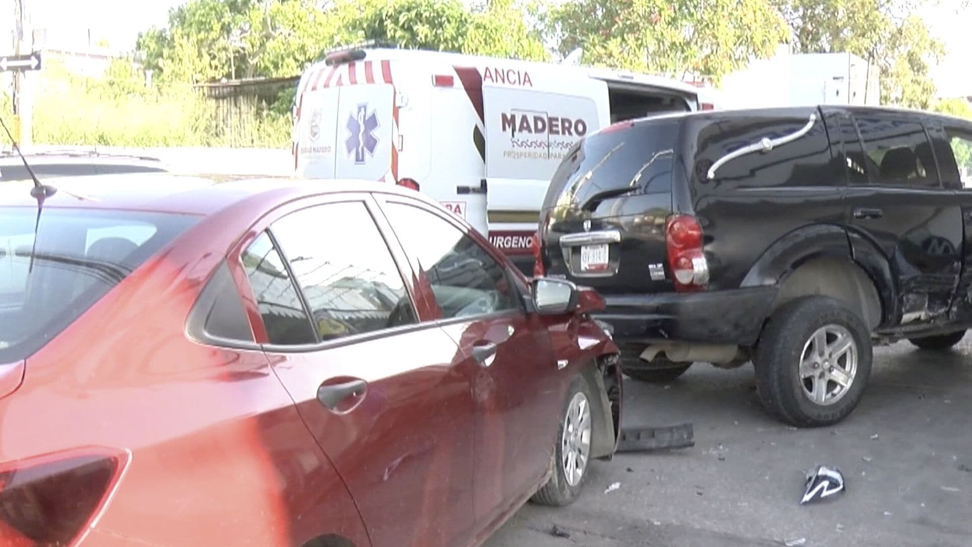 Auto Particular Impacta Carroza Funebre en Ciudad Madero Tamaulipas
