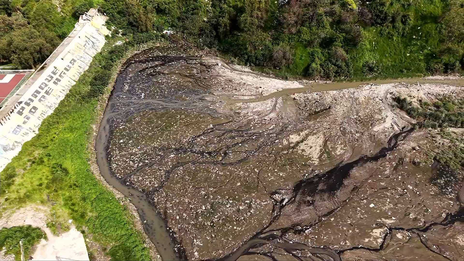 Desde el Aire: Presa Becerra se “Desborda” de Toneladas de Basura en Álvaro Obregón