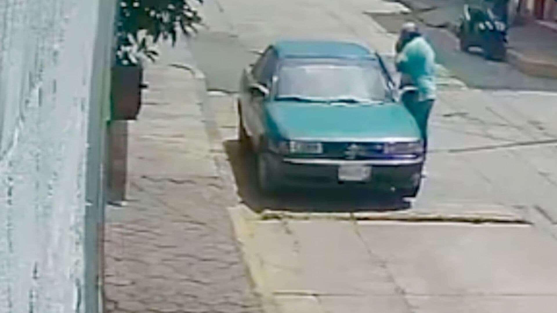 Continúa Búsqueda de Sujeto que Robó un Automóvil en Izúcar de Matamoros, Puebla