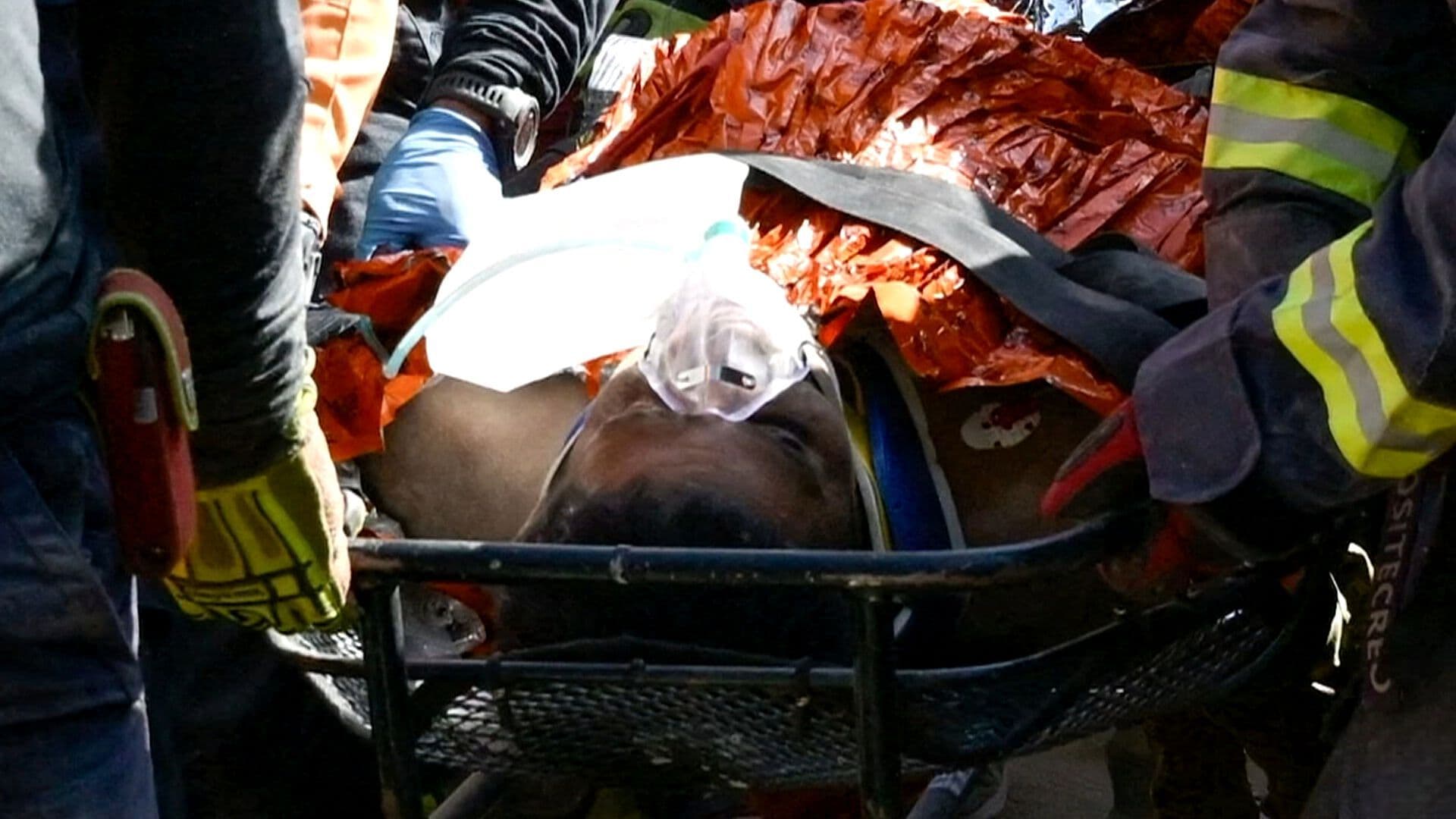 Rescatan a un Hombre en Edificio Colapsado en Venezuela Después de más de 180 Horas