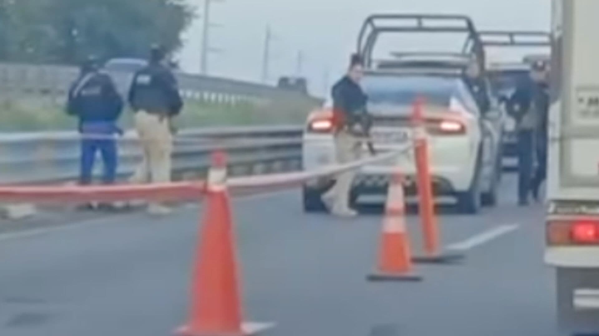 Policías de Guanajuato Frustran Asalto en Carretera Apaseo El Grande - Celaya