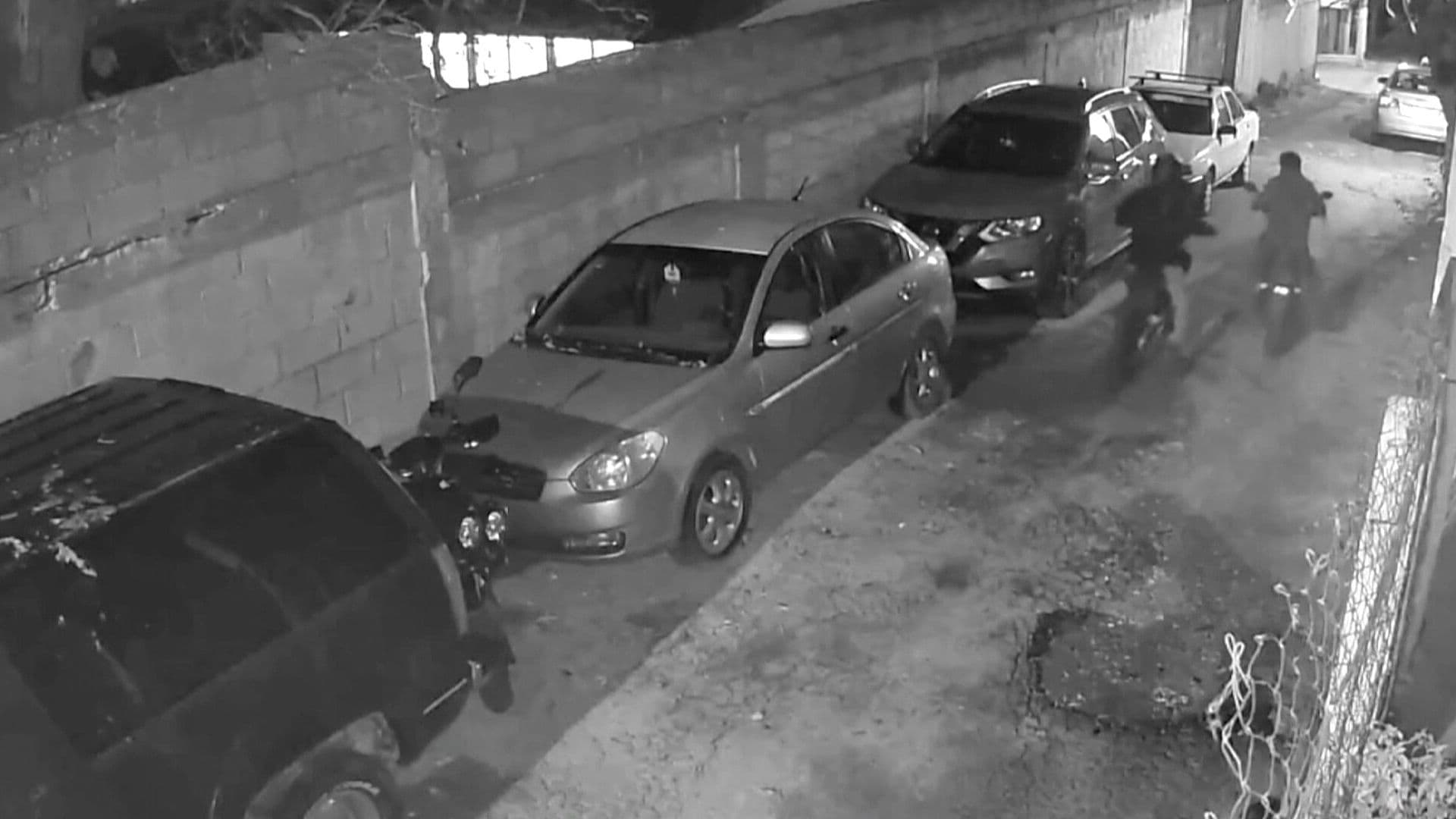 Captan el Robo de una Motocicleta por Dos Hombres en Tampico