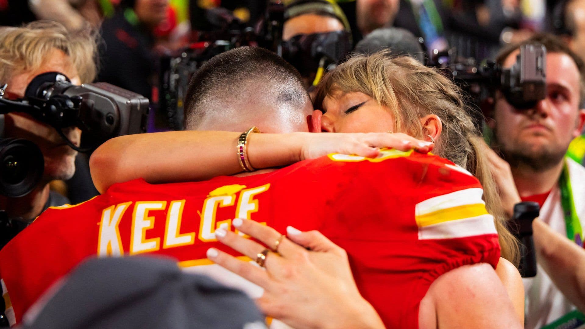 Nueva York se Prepara para la Boda entre Taylor Swift y Travis Kelce; Esto Sabemos