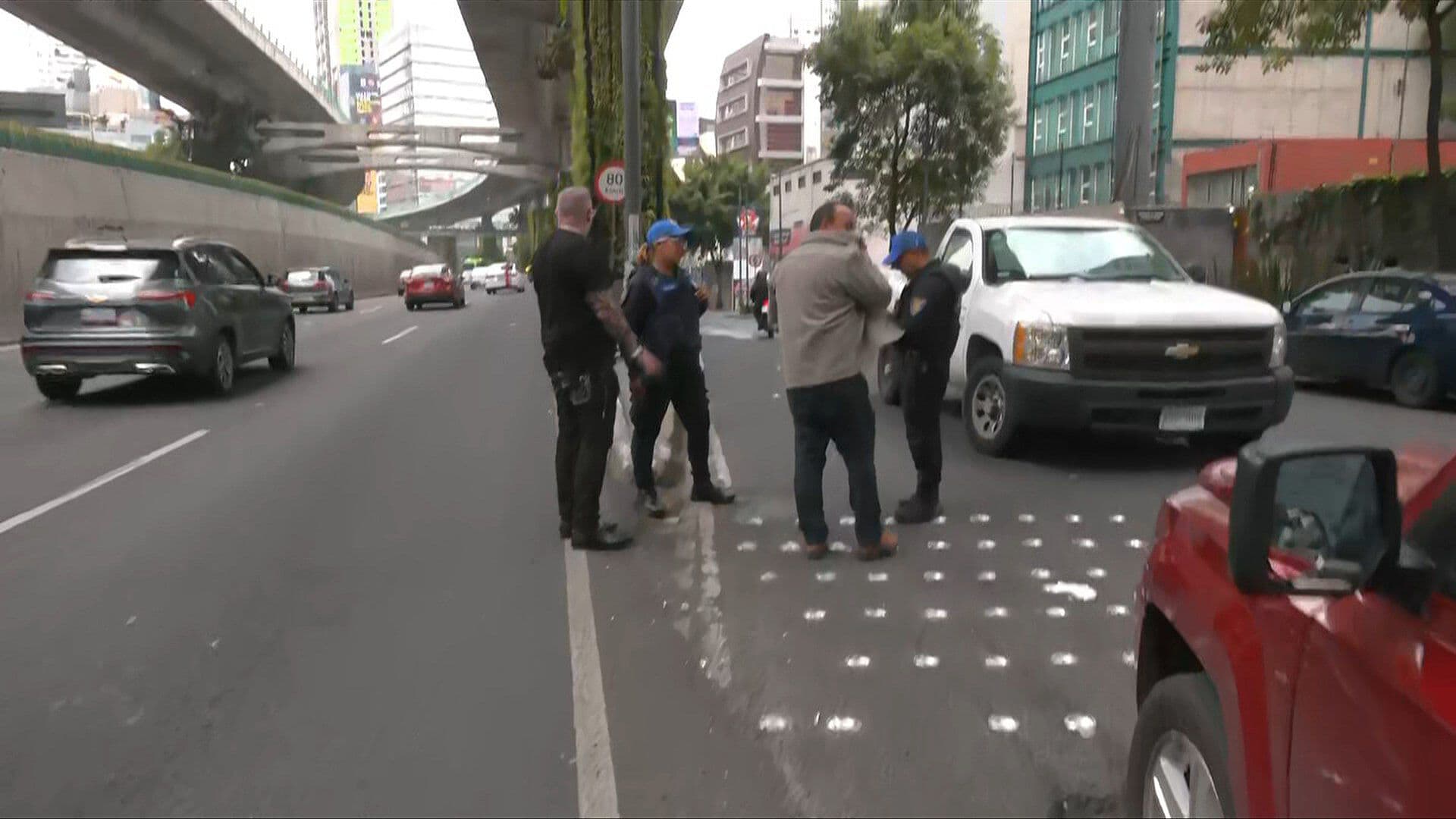 Trabajadores de la CFE Cierran Periférico Sur en la Alcaldía Álvaro Obregón, CDMX