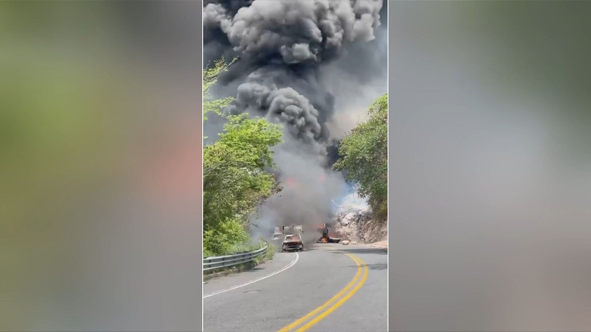 VIDEO: Pipa Cargada de Combustible Explota en Carretera Puente de Ixtla-Iguala, Guerrero
